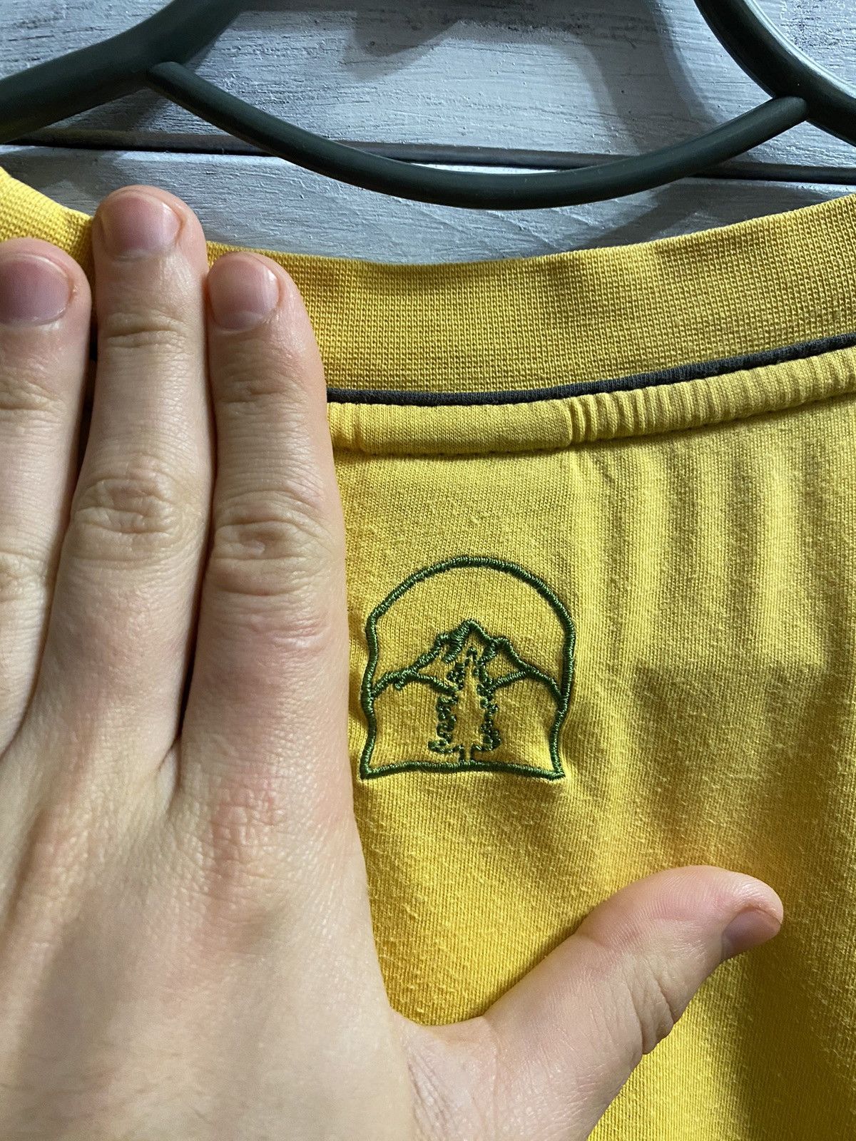 Vintage Rare Vintage T-Shirt Nike Big Logo Swoosh Drill Y2K style. Size US XL / EU 56 / 4 - 6 Thumbnail