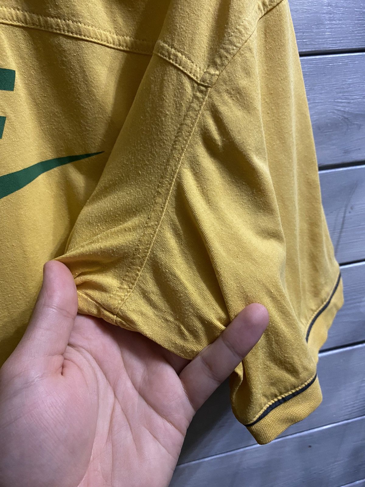 Vintage Rare Vintage T-Shirt Nike Big Logo Swoosh Drill Y2K style. Size US XL / EU 56 / 4 - 8 Thumbnail
