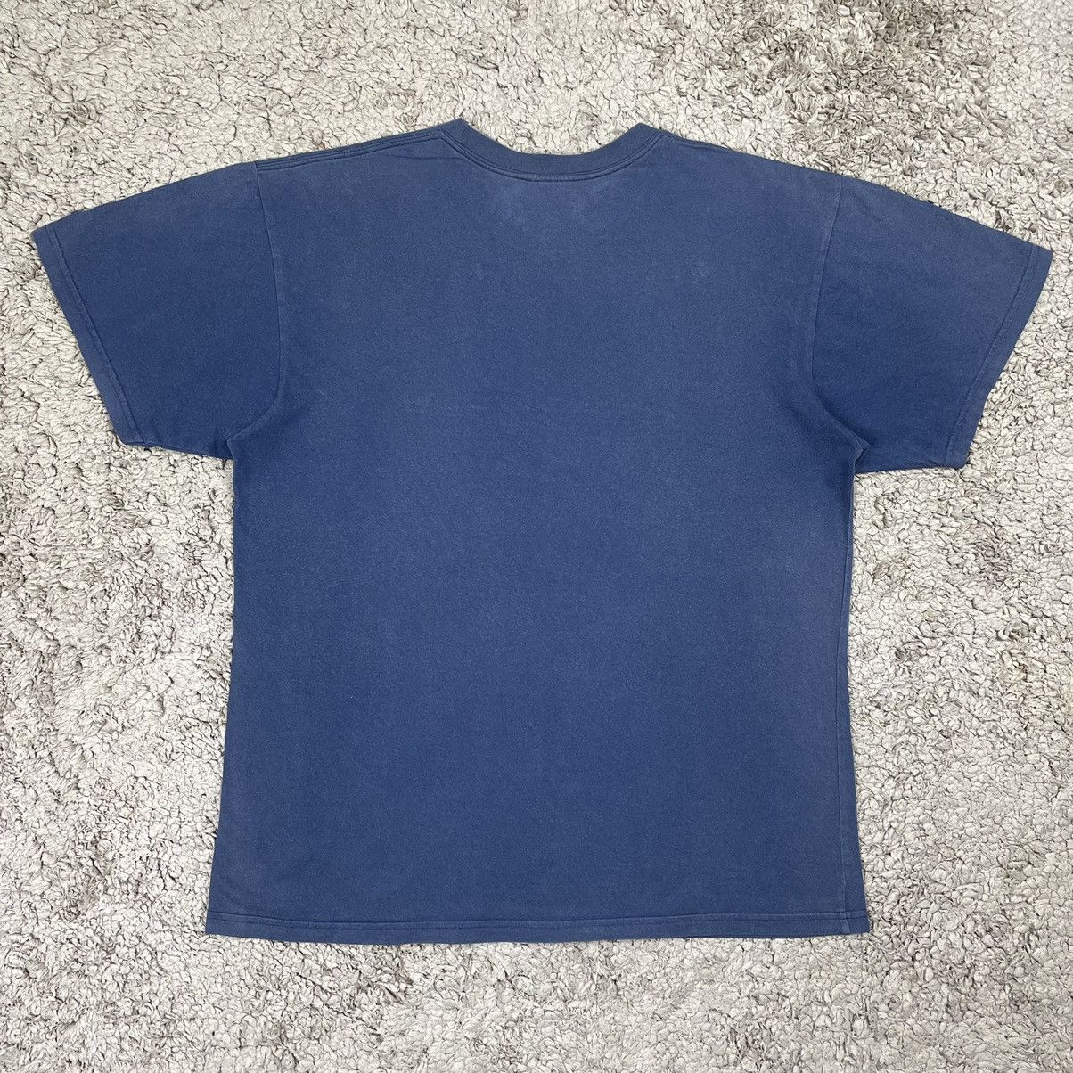 Nike × Vintage Vintage Nike Basketball Centre Swoosh T-shirt Size US M / EU 48-50 / 2 - 2 Thumbnail