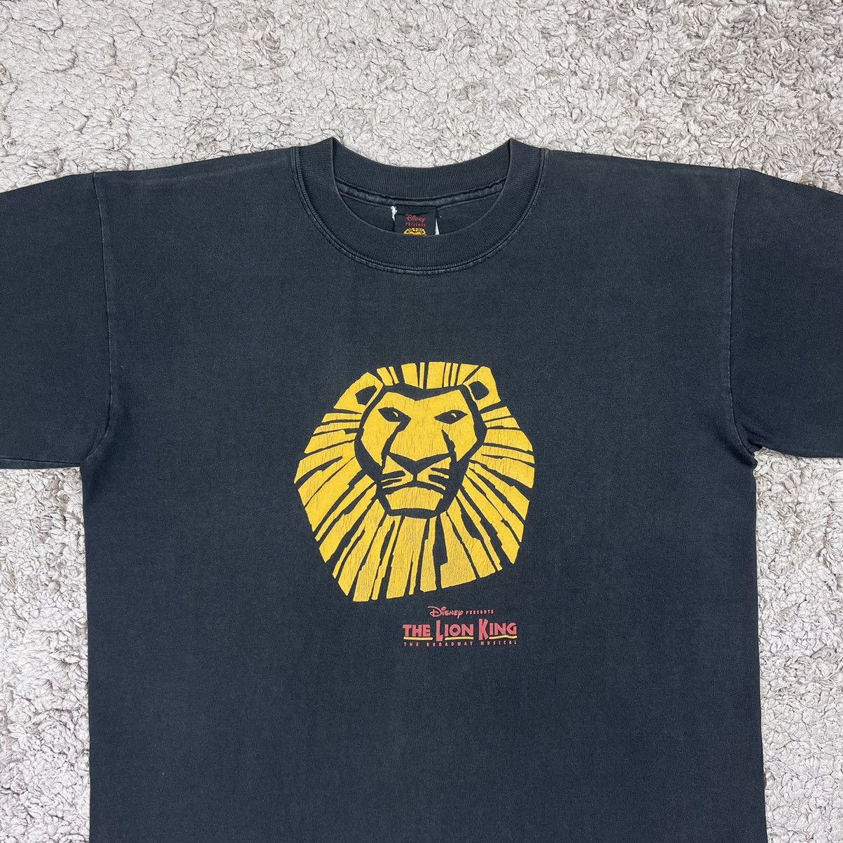 Disney × Vintage Vintage Faded Disney The Lion King Musical T-shirt Size US M / EU 48-50 / 2 - 5 Thumbnail