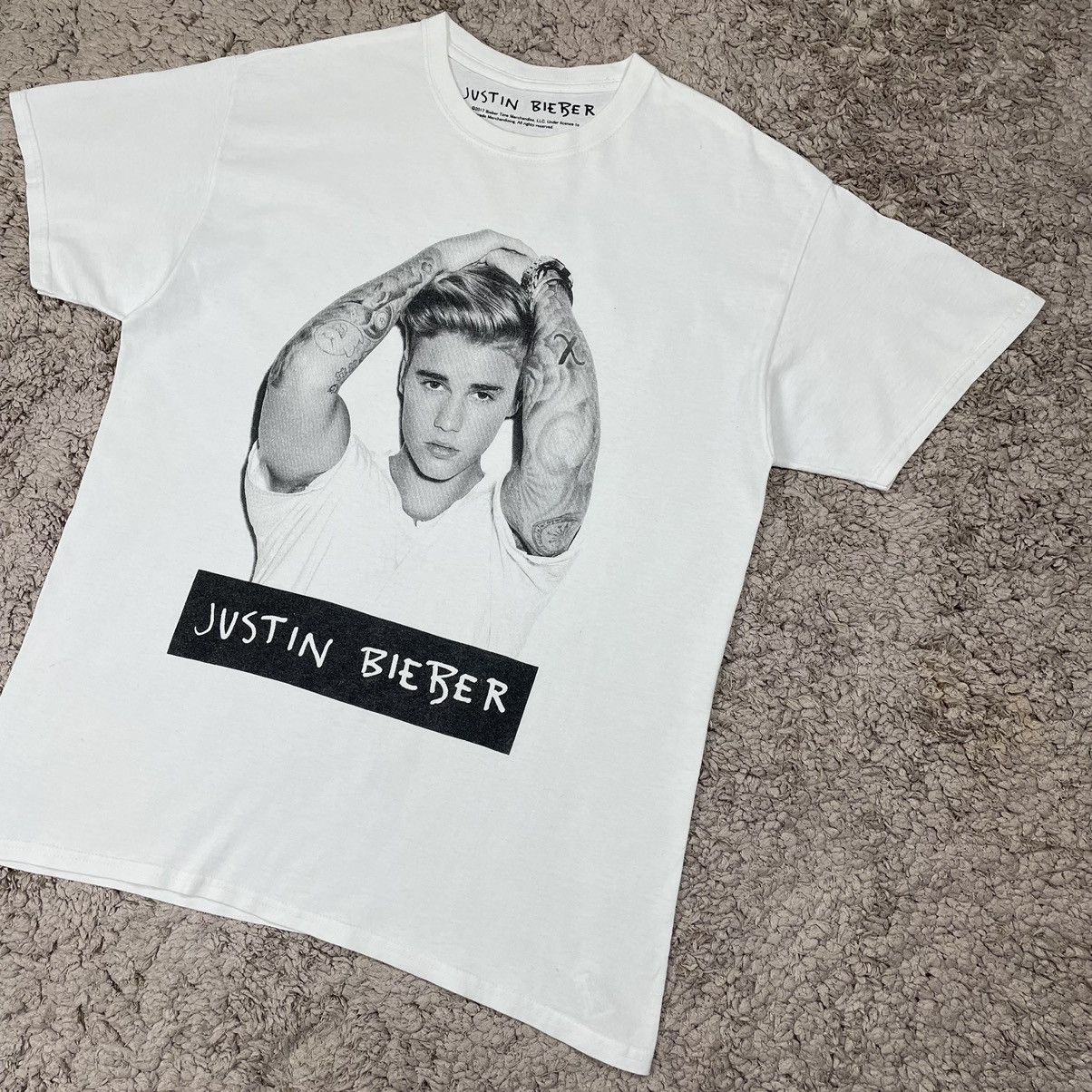 Band Tees 2017 Justin Bieber Big Face T-shirt Size US L / EU 52-54 / 3 - 4 Thumbnail