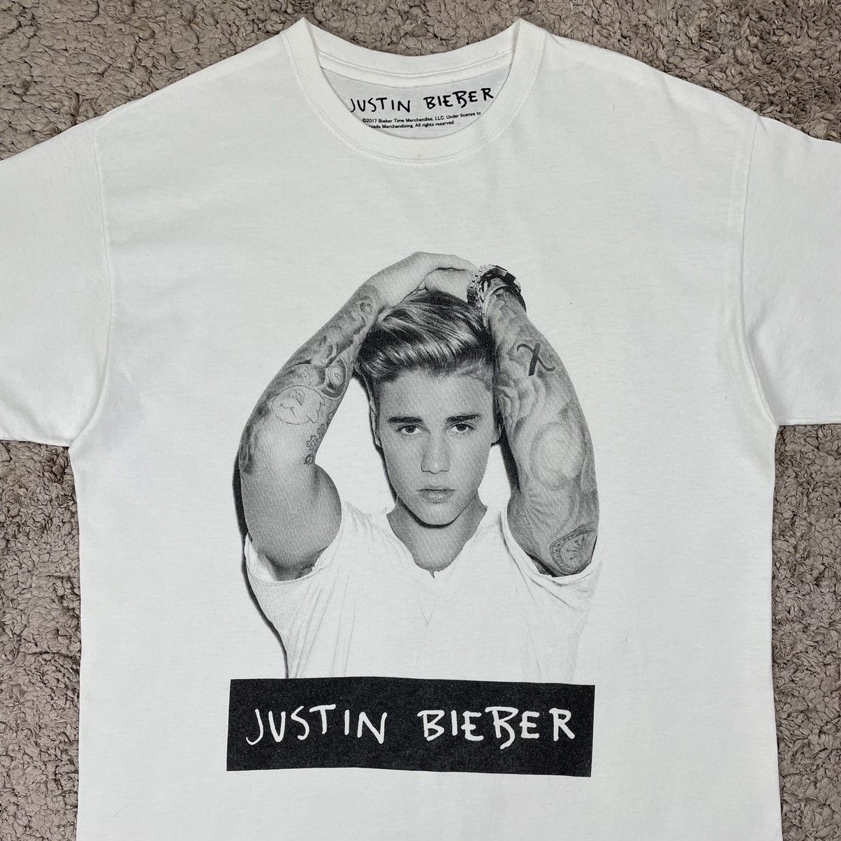 Band Tees 2017 Justin Bieber Big Face T-shirt Size US L / EU 52-54 / 3 - 5 Thumbnail