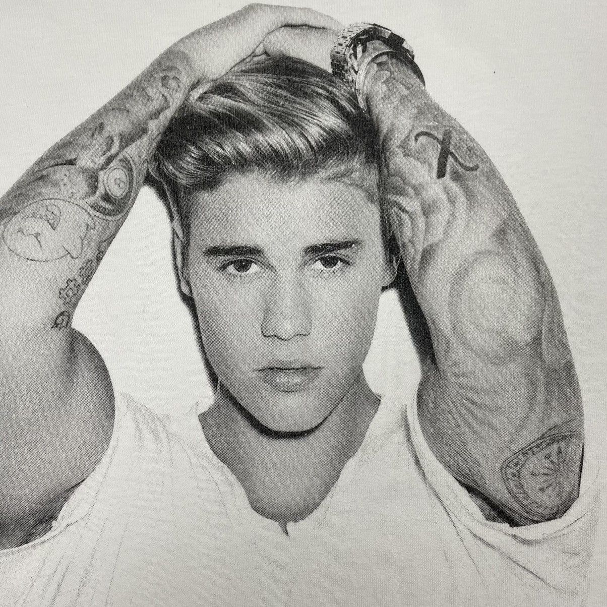 Band Tees 2017 Justin Bieber Big Face T-shirt Size US L / EU 52-54 / 3 - 8 Thumbnail