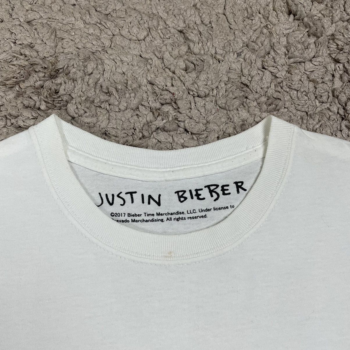 Band Tees 2017 Justin Bieber Big Face T-shirt Size US L / EU 52-54 / 3 - 6 Thumbnail