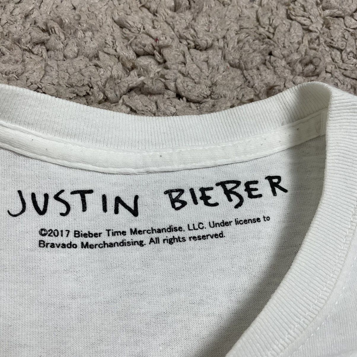 Band Tees 2017 Justin Bieber Big Face T-shirt Size US L / EU 52-54 / 3 - 16 Thumbnail