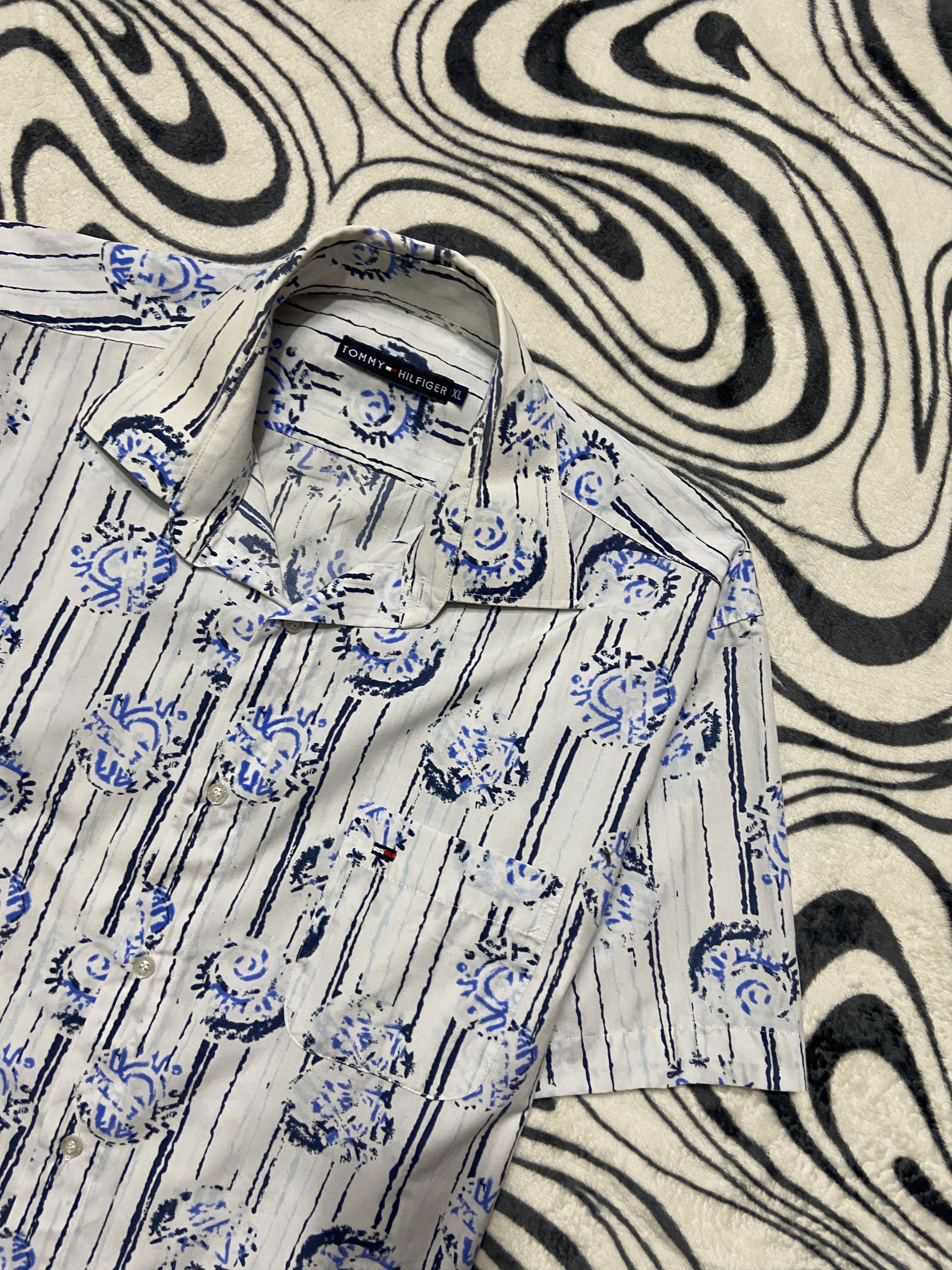 Tommy Hilfiger × Vintage Tommy Hilfiger Hawaiian Shirt Aloha Size US XL / EU 56 / 4 - 2 Thumbnail