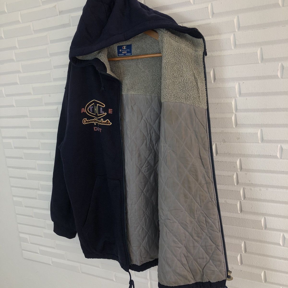 Champion VINTAGE HOODIE CHAMPION USA BIG LOGO STREETFASHION DESIGN Size US L / EU 52-54 / 3 - 14 Thumbnail