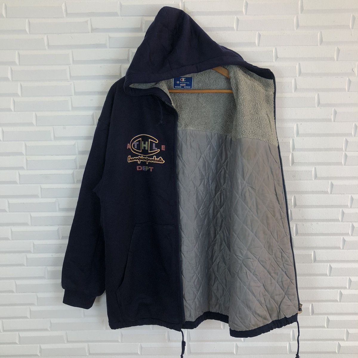 Champion VINTAGE HOODIE CHAMPION USA BIG LOGO STREETFASHION DESIGN Size US L / EU 52-54 / 3 - 13 Thumbnail