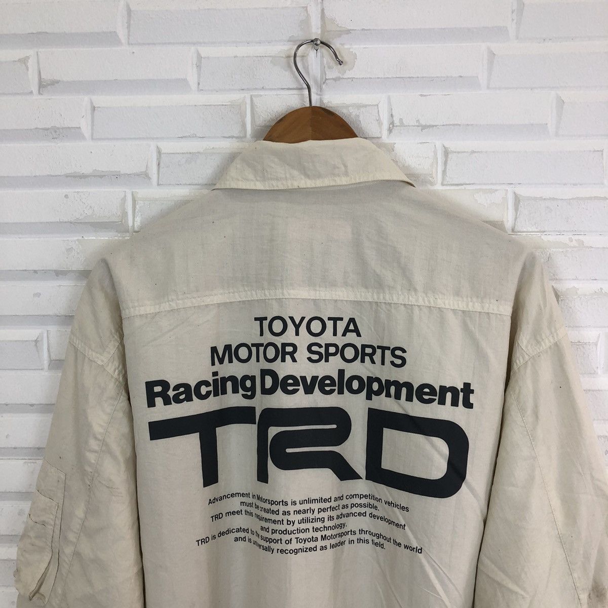 Japanese Brand RARE VINTAGE TOYOTA TRD BIG LOGO BOMBER JACKET Size US L / EU 52-54 / 3 - 12 Thumbnail