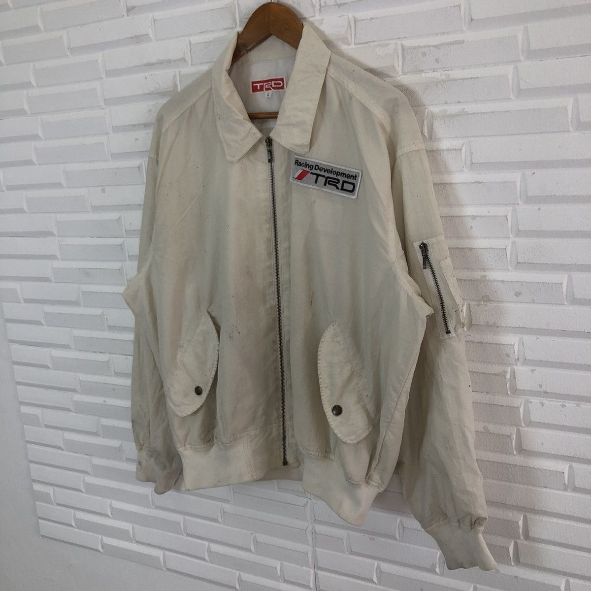 Japanese Brand RARE VINTAGE TOYOTA TRD BIG LOGO BOMBER JACKET Size US L / EU 52-54 / 3 - 3 Thumbnail