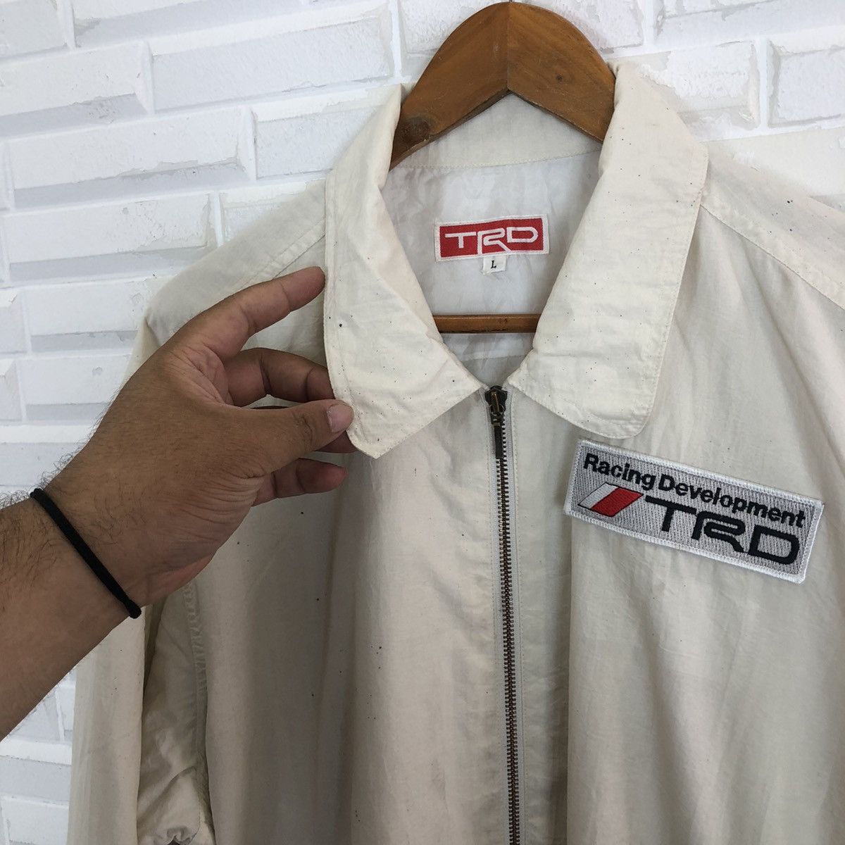 Japanese Brand RARE VINTAGE TOYOTA TRD BIG LOGO BOMBER JACKET Size US L / EU 52-54 / 3 - 7 Thumbnail