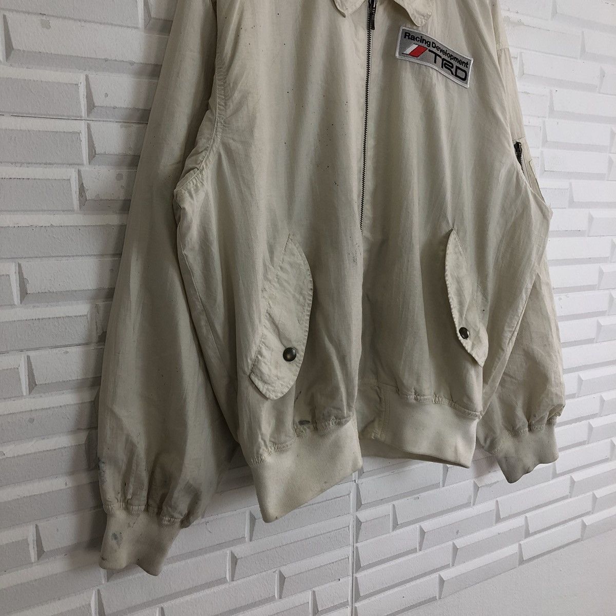 Japanese Brand RARE VINTAGE TOYOTA TRD BIG LOGO BOMBER JACKET Size US L / EU 52-54 / 3 - 5 Thumbnail