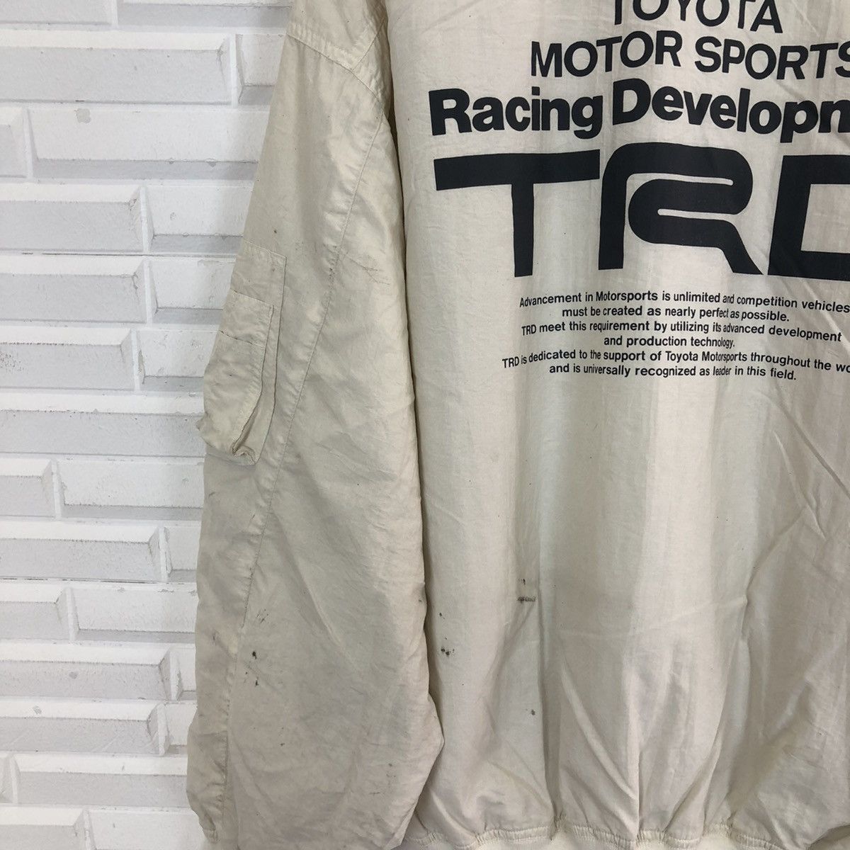 Japanese Brand RARE VINTAGE TOYOTA TRD BIG LOGO BOMBER JACKET Size US L / EU 52-54 / 3 - 11 Thumbnail