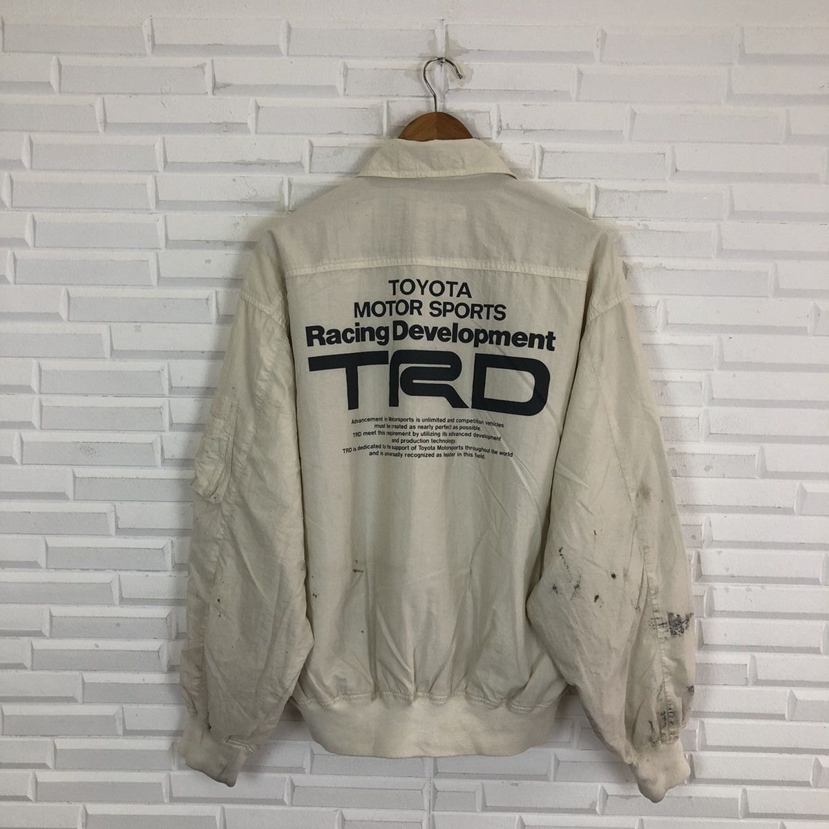 Japanese Brand RARE VINTAGE TOYOTA TRD BIG LOGO BOMBER JACKET Size US L / EU 52-54 / 3 - 2 Thumbnail