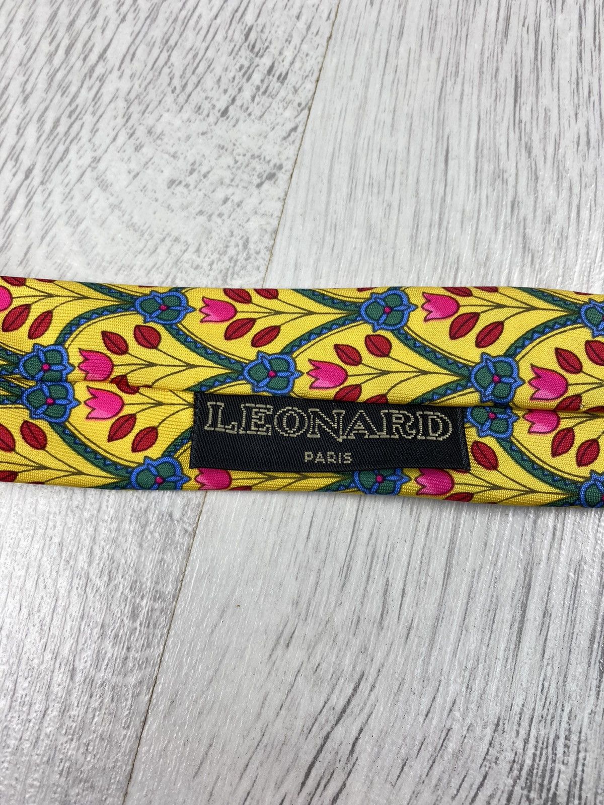 Leonard Paris Leonard Paris Flovers Silk Tie like Gucci Gianni Versace Size ONE SIZE - 6 Thumbnail