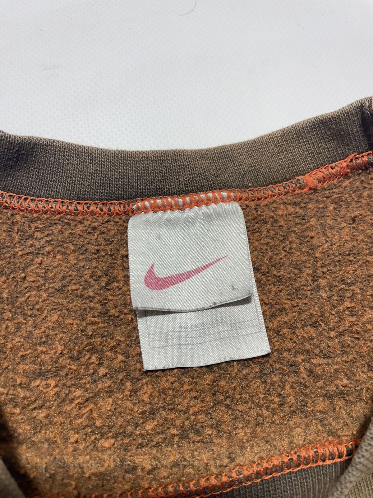 Vintage Vintage Nike Mini Logo Sweatshirt Size US L / EU 52-54 / 3 - 10 Thumbnail