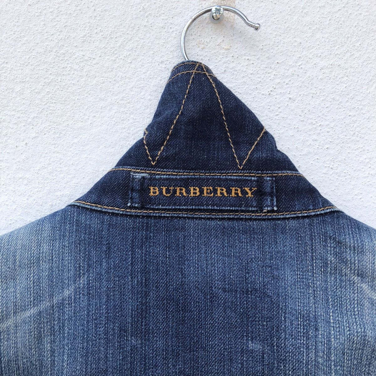 Burberry DISTRESSED DENIM JACKET BURBERRY NOVA CHECK DESIGN Size US S / EU 44-46 / 1 - 11 Thumbnail
