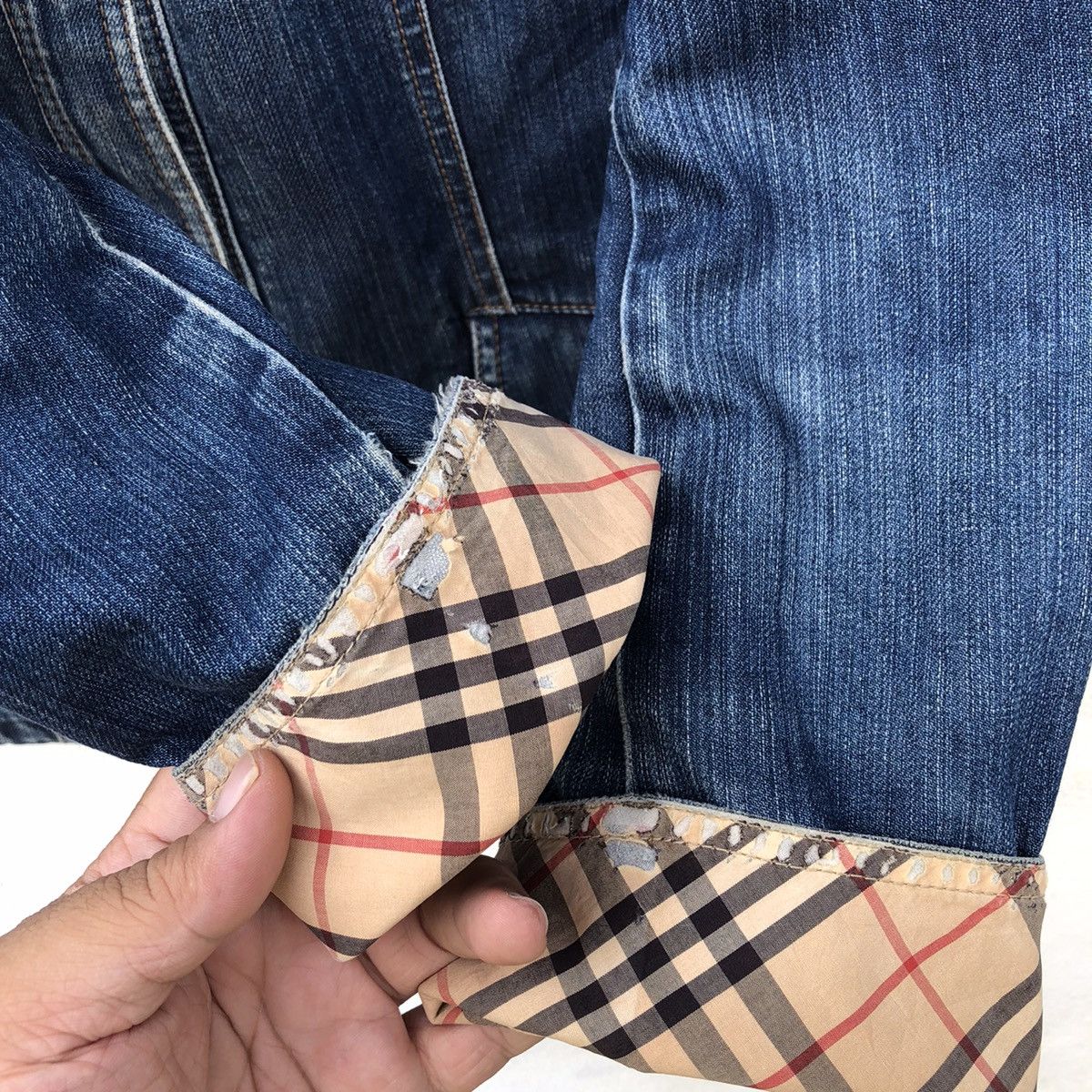 Burberry DISTRESSED DENIM JACKET BURBERRY NOVA CHECK DESIGN Size US S / EU 44-46 / 1 - 12 Thumbnail