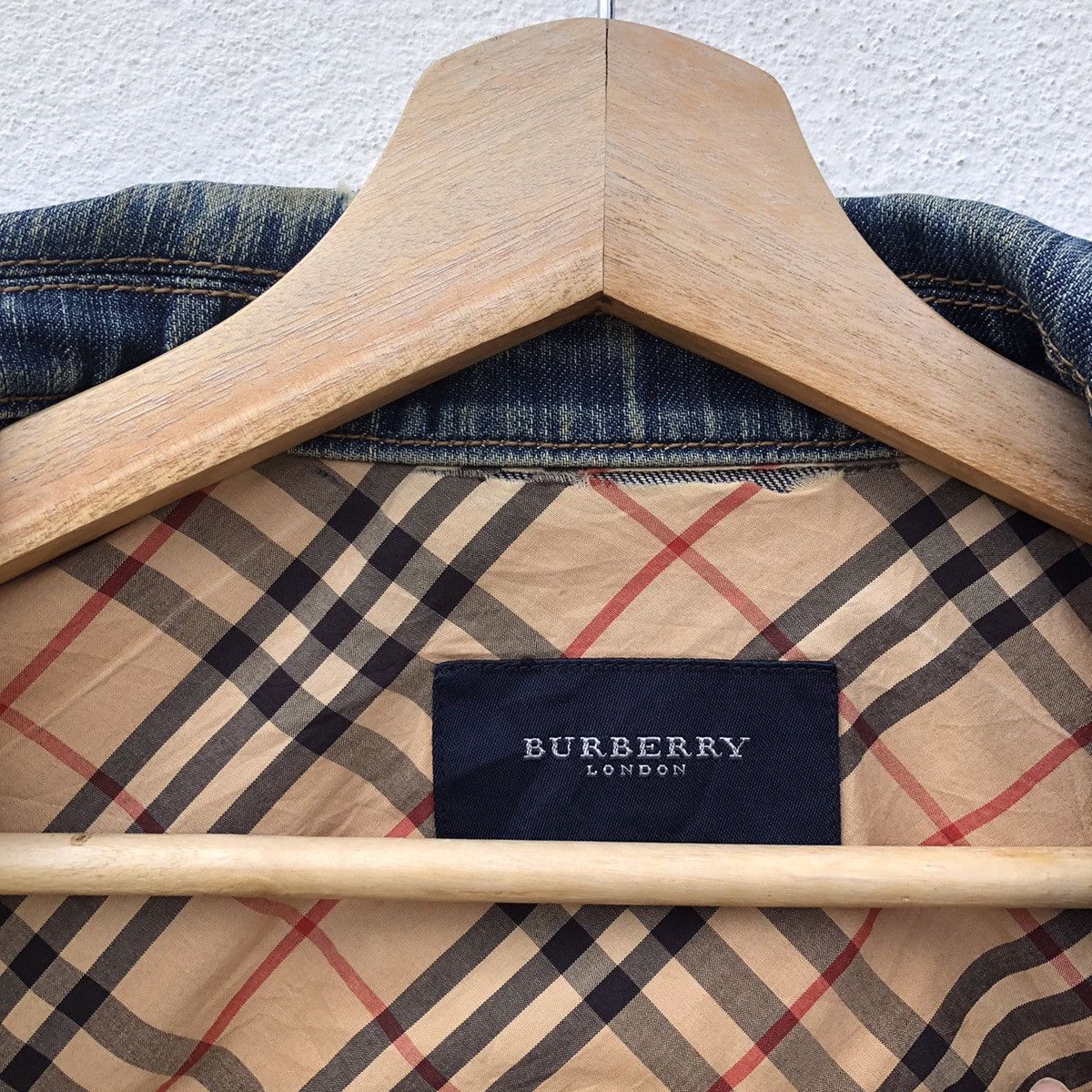 Burberry DISTRESSED DENIM JACKET BURBERRY NOVA CHECK DESIGN Size US S / EU 44-46 / 1 - 14 Thumbnail