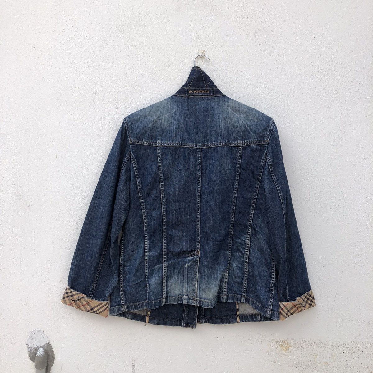 Burberry DISTRESSED DENIM JACKET BURBERRY NOVA CHECK DESIGN Size US S / EU 44-46 / 1 - 10 Thumbnail
