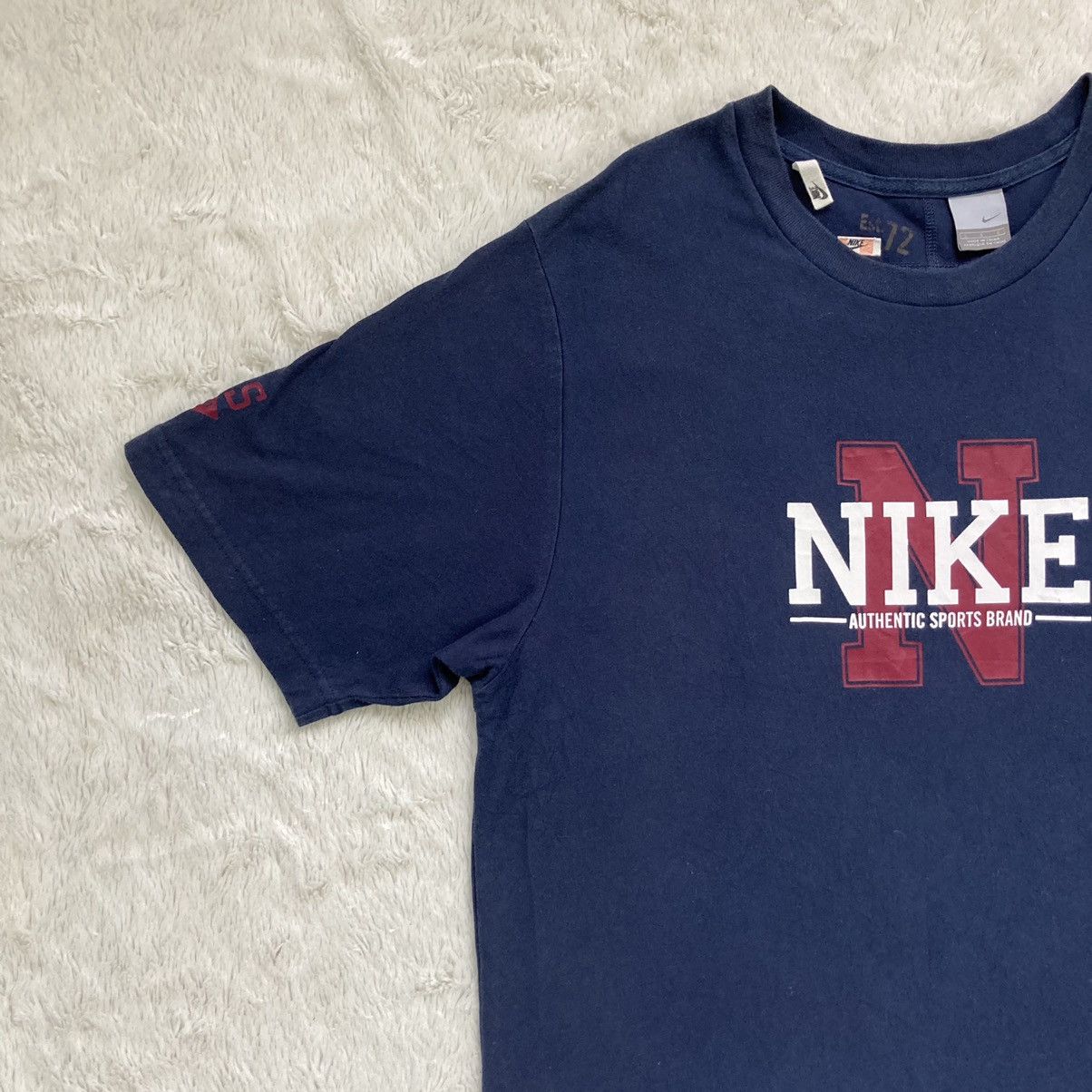 Nike Nike Downing Stadium Est.72 Tee Size US L / EU 52-54 / 3 - 4 Thumbnail