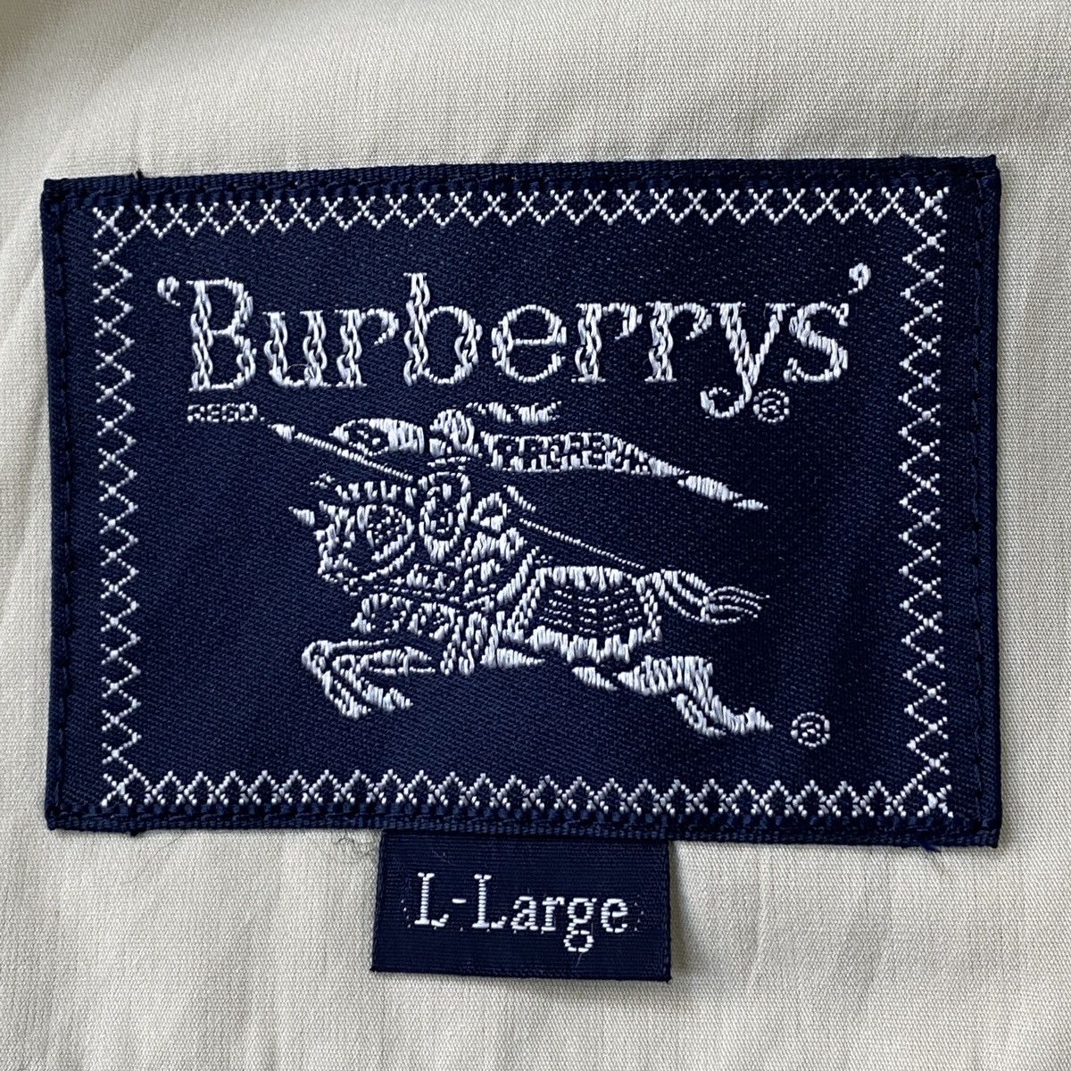 Burberry Vintage Burberry Bomber Jacket Size US L / EU 52-54 / 3 - 21 Thumbnail