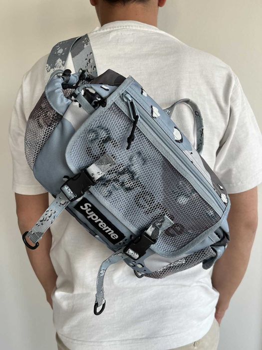 Supreme Waist Bag (SS20) Blue Chocolate Chip CamoSupreme Waist Bag