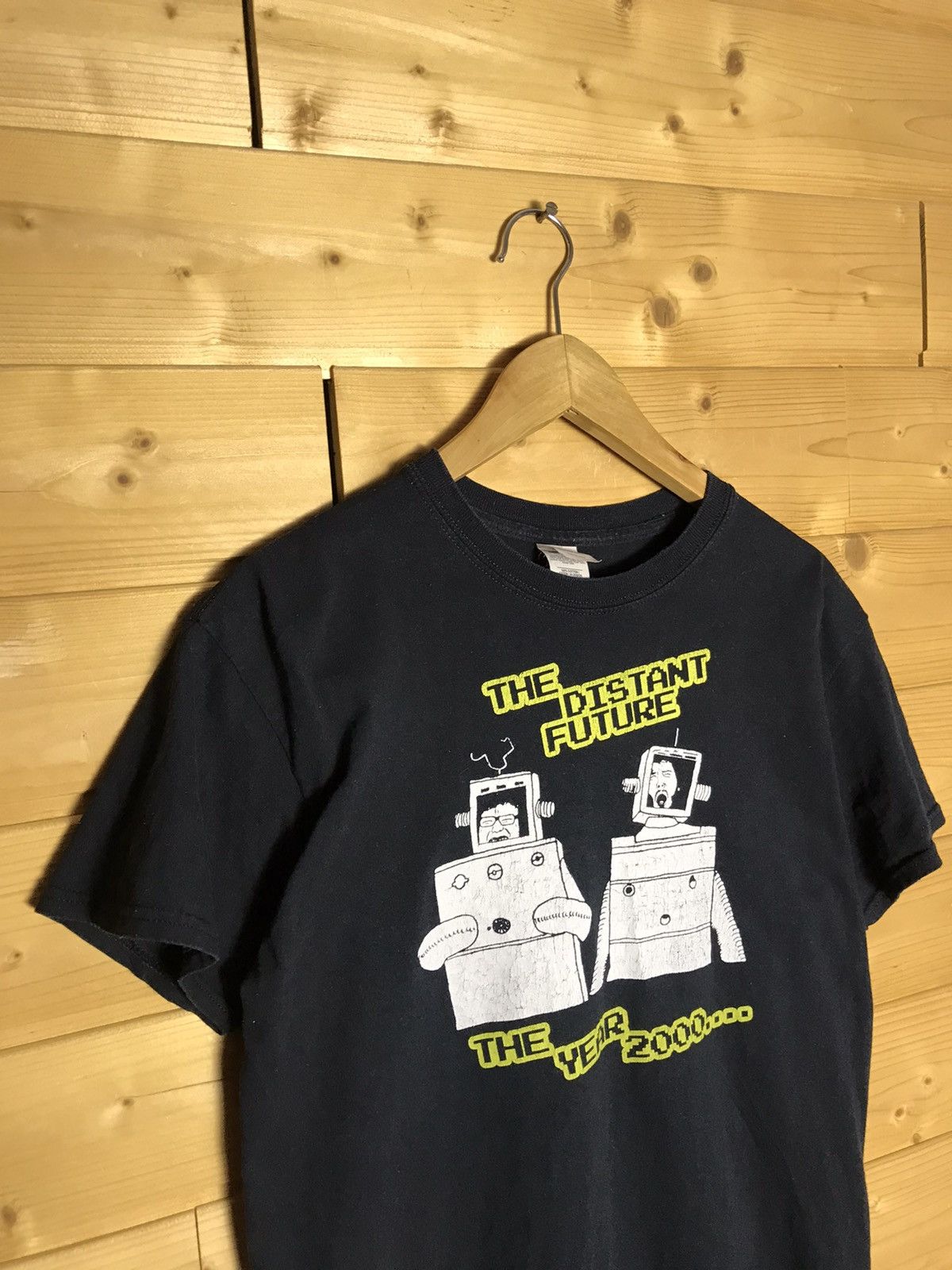 Band Tees Vintage The Distant Future band t-shirt Size US M / EU 48-50 / 2 - 1 Thumbnail