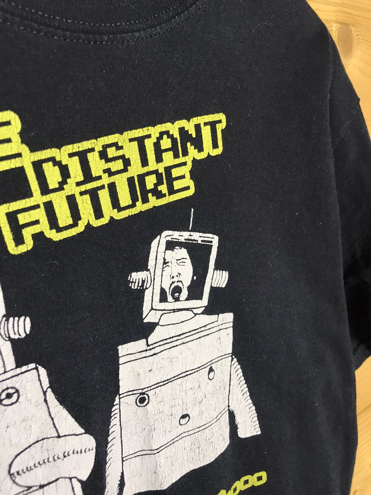 Band Tees Vintage The Distant Future band t-shirt Size US M / EU 48-50 / 2 - 5 Thumbnail