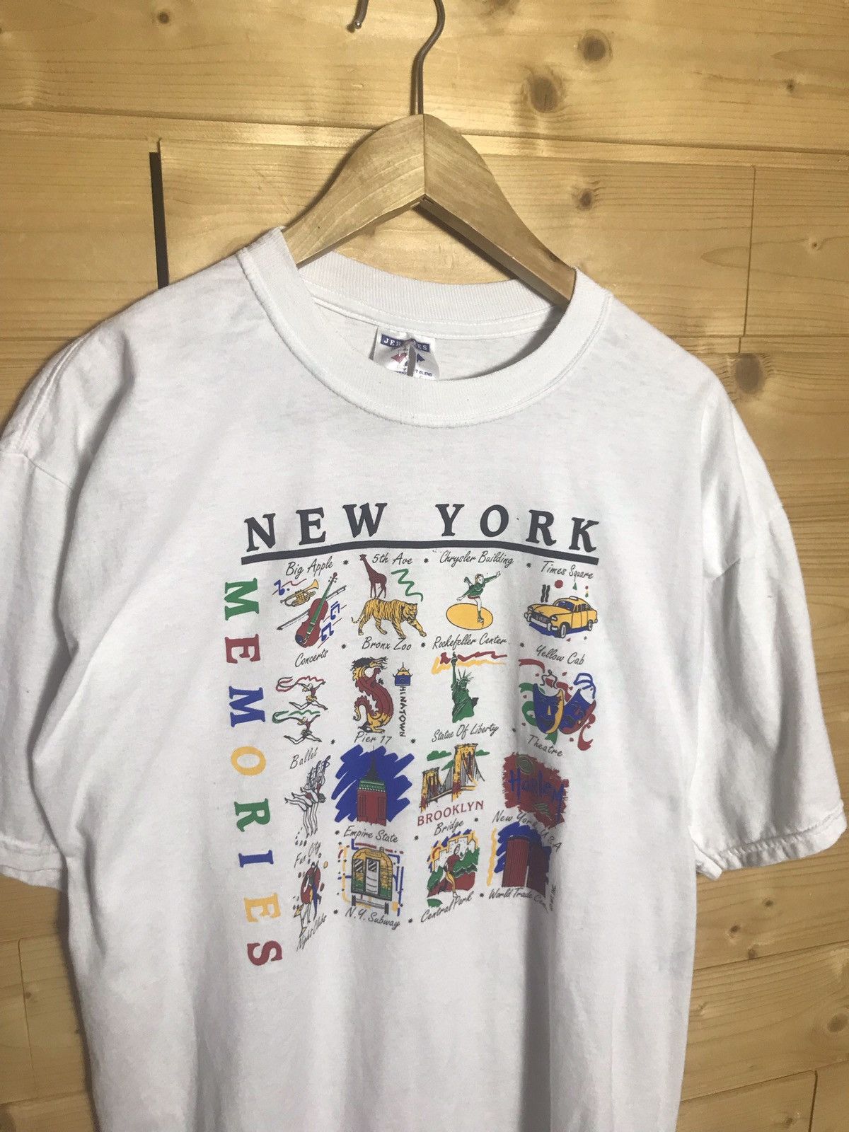 Vintage Vintage 90S New York memories t-shirt Size US L / EU 52-54 / 3 - 1 Thumbnail