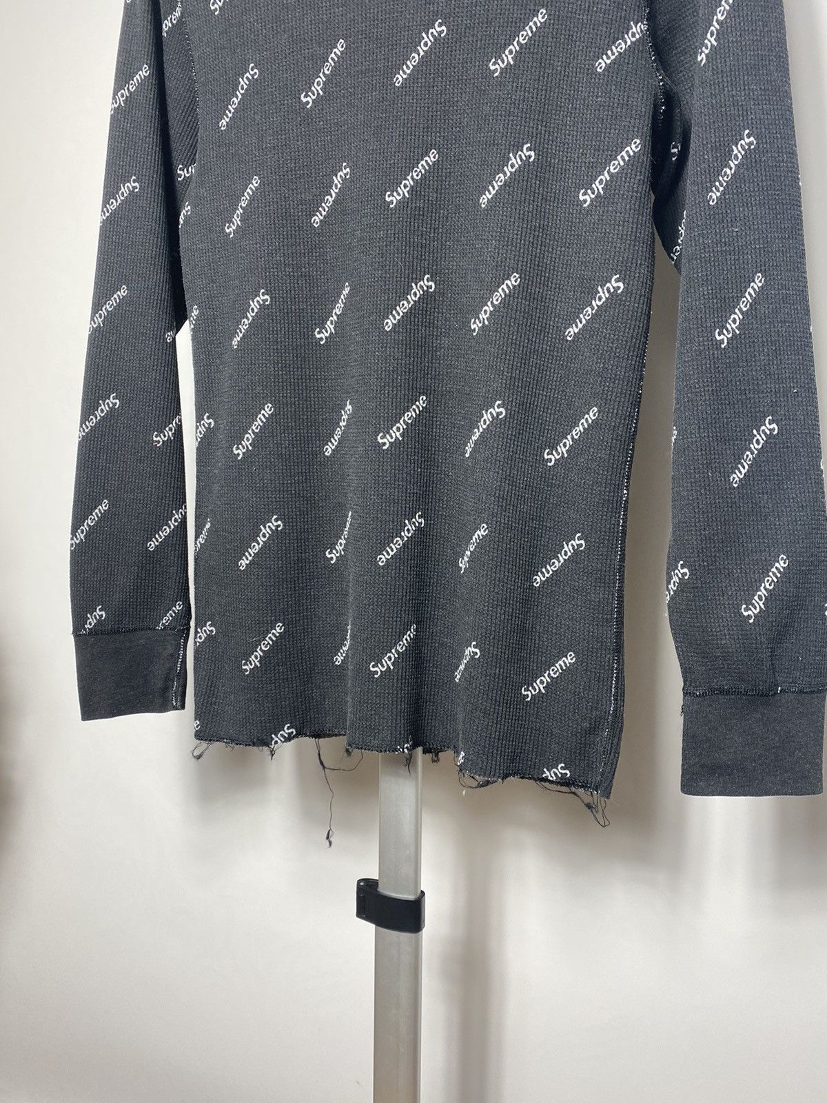 Hanes × Supreme Supreme Hanes monogram long sleeve size S Size US S / EU 44-46 / 1 - 2 Thumbnail