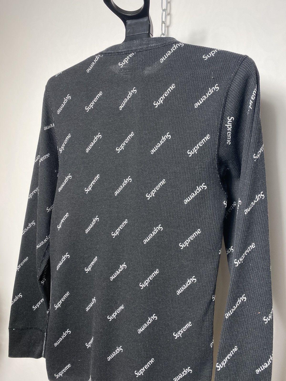 Hanes × Supreme Supreme Hanes monogram long sleeve size S Size US S / EU 44-46 / 1 - 7 Thumbnail
