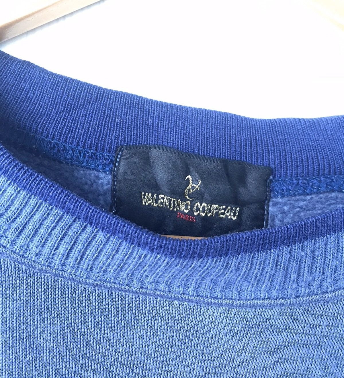 Valentino Vintage VALENTINO COUPEAU Paris Sweatshirt Size US M / EU 48-50 / 2 - 5 Thumbnail