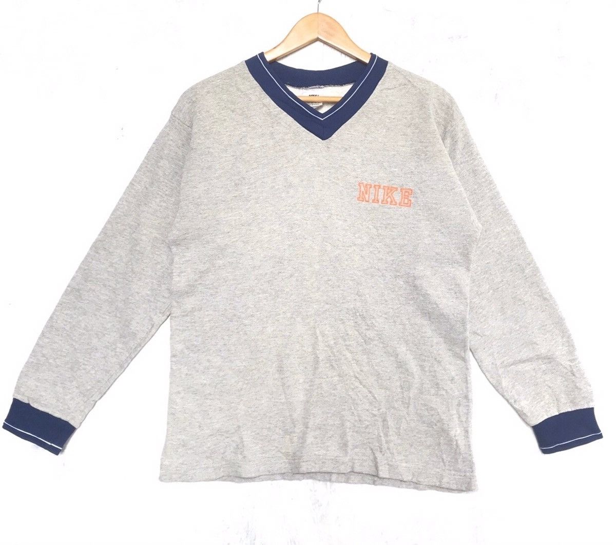 Nike × Vintage Vintage 90's Nike Vneck Sweatshirt size L (14-16) Size US S / EU 44-46 / 1 - 1 Thumbnail