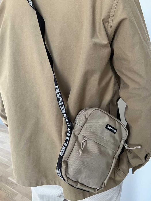 Supreme ss18 hot sale shoulder bag tan