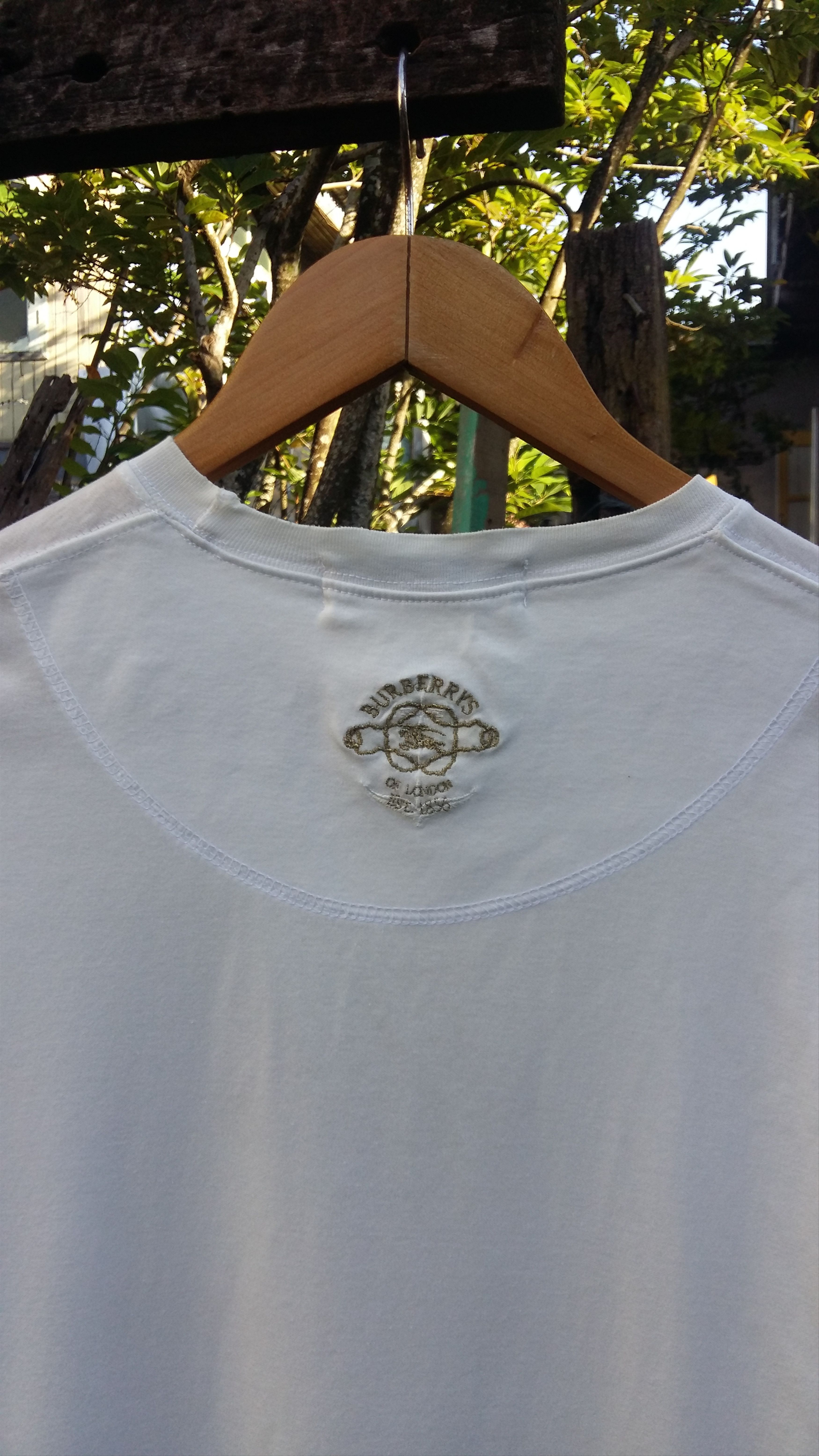 Burberry × Vintage Rare🔥Vintage Burberrys Big Logo Embroidered Tshirt Size US M / EU 48-50 / 2 - 4 Thumbnail