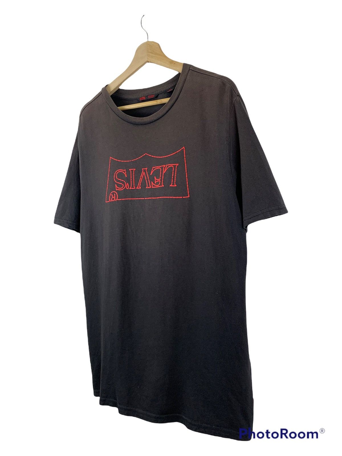 Levi's LEVIS x STRANGER THINGS DOWN LOGO T-SHIRT Size US S / EU 44-46 / 1 - 3 Thumbnail
