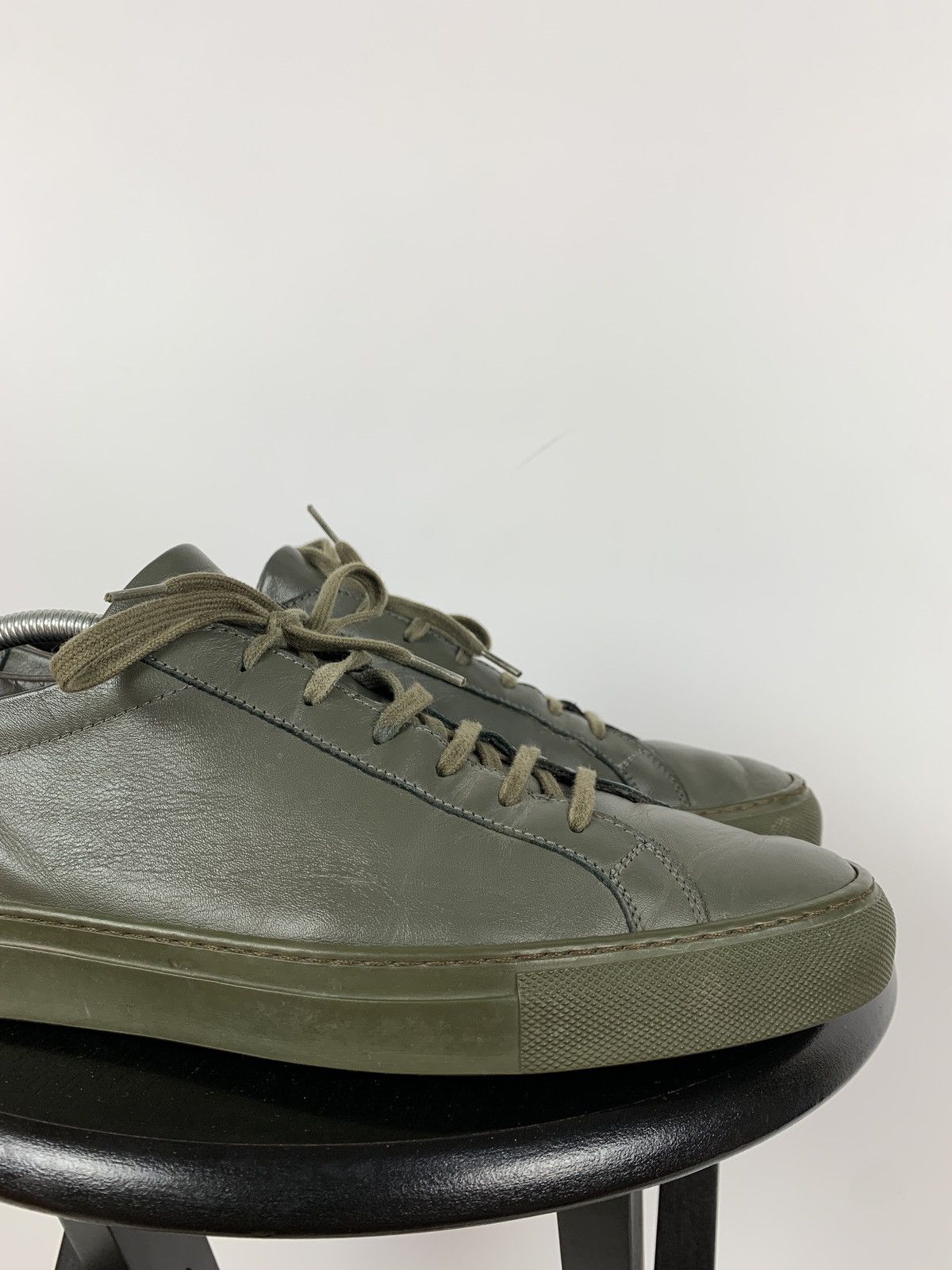 Common Projects Common Projects Original Achilles Low Khaki Sneakers Size US 11 / EU 44 - 11 Thumbnail