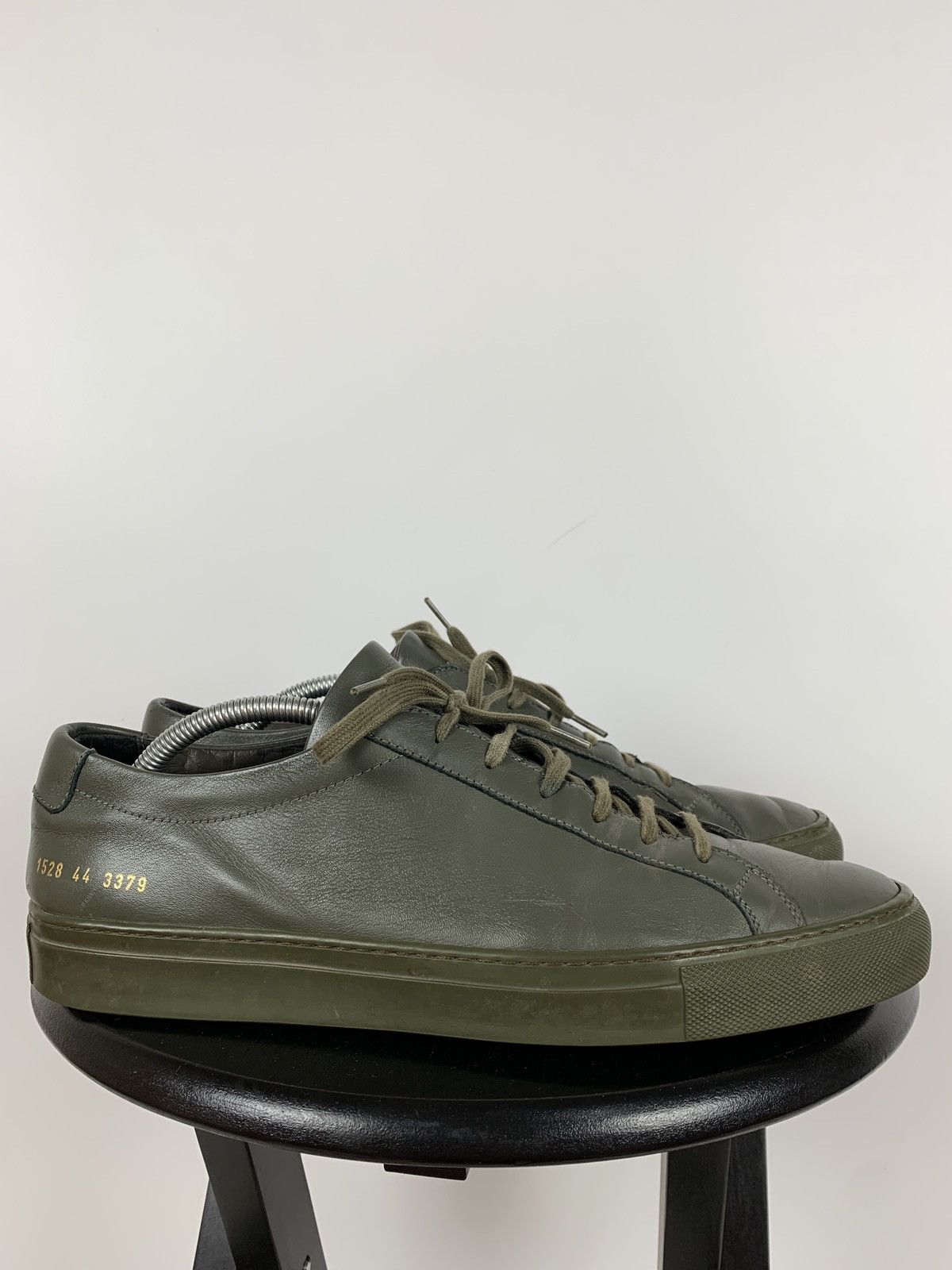Common Projects Common Projects Original Achilles Low Khaki Sneakers Size US 11 / EU 44 - 1 Thumbnail