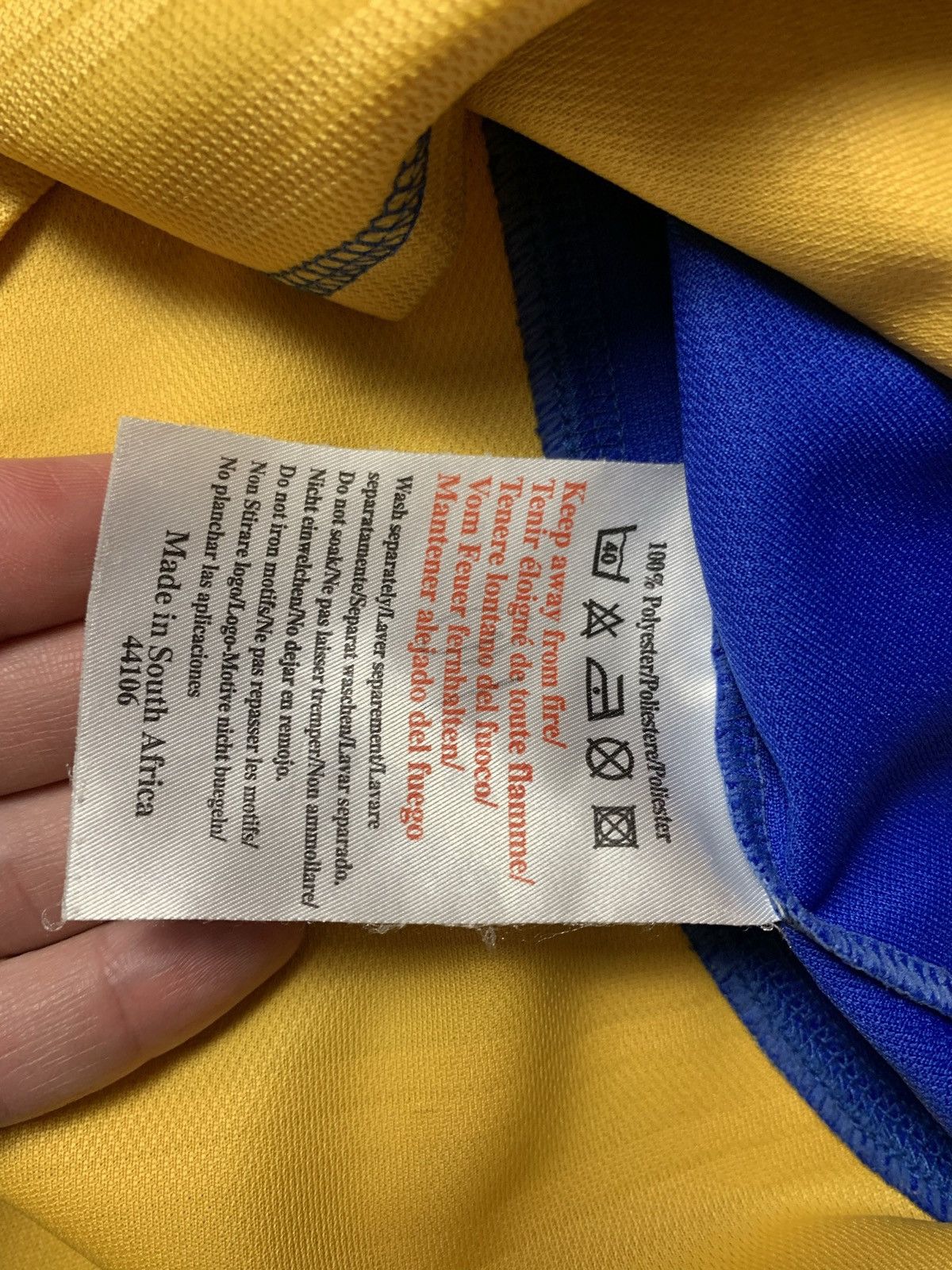 Vintage Vintage Chelsea soccer jersey Umbro yellow size XXL Size US XXL / EU 58 / 5 - 7 Thumbnail