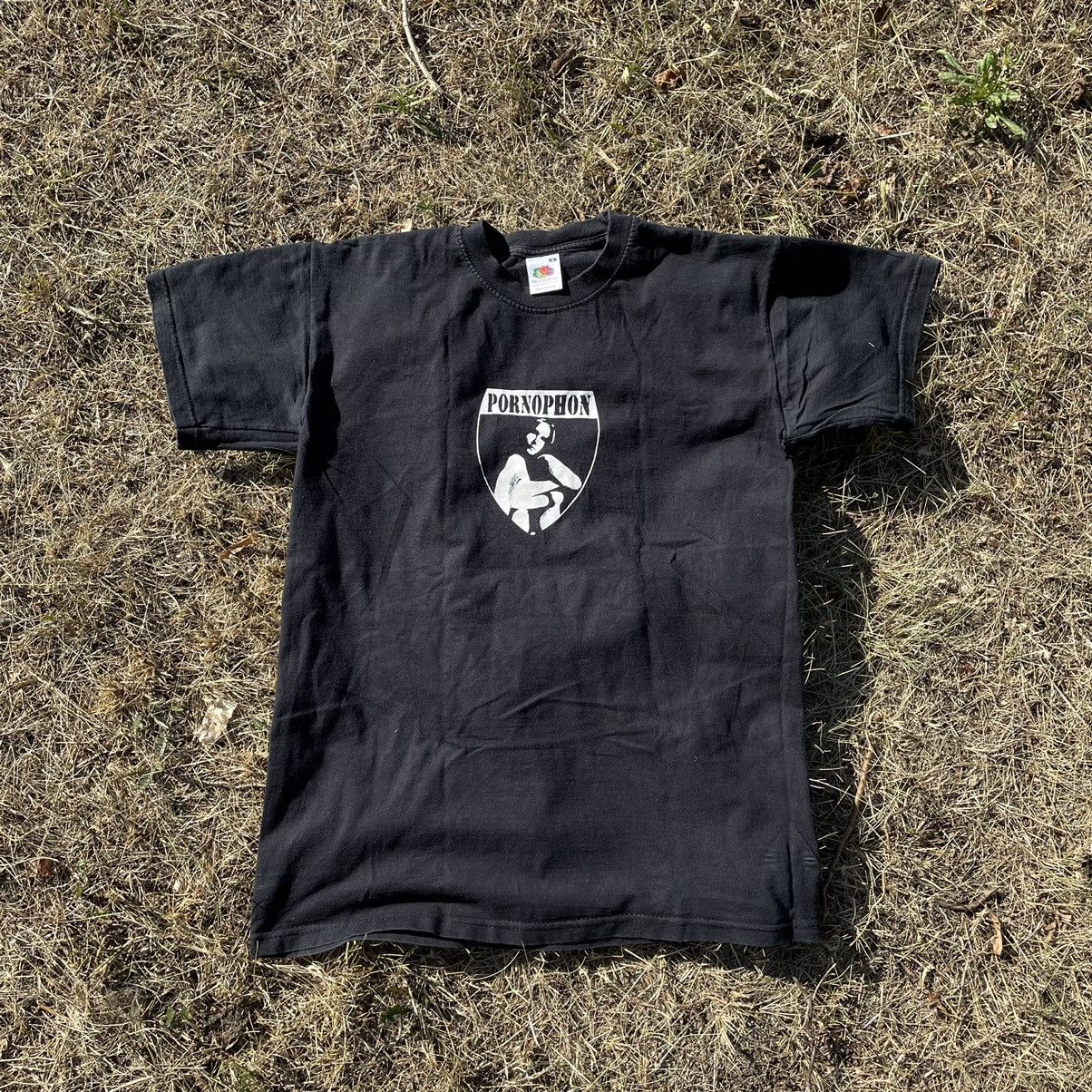 Vintage Vintage 90s Black Graphic Tee Humor Streetwear Small Goth Size US S / EU 44-46 / 1 - 1 Thumbnail