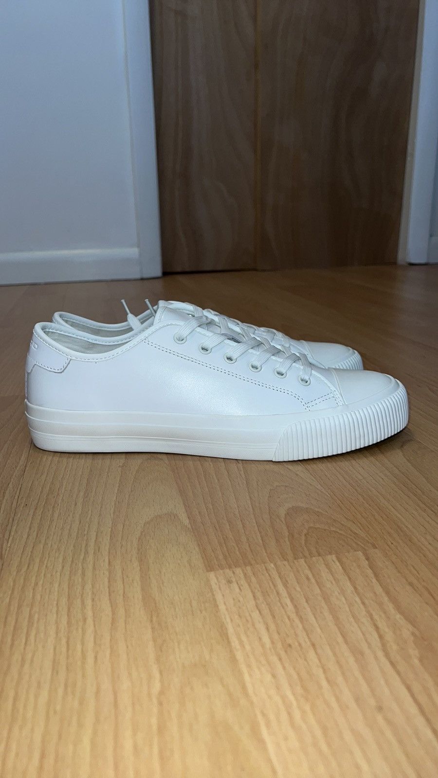Men’s Sandro low top leather sneaker