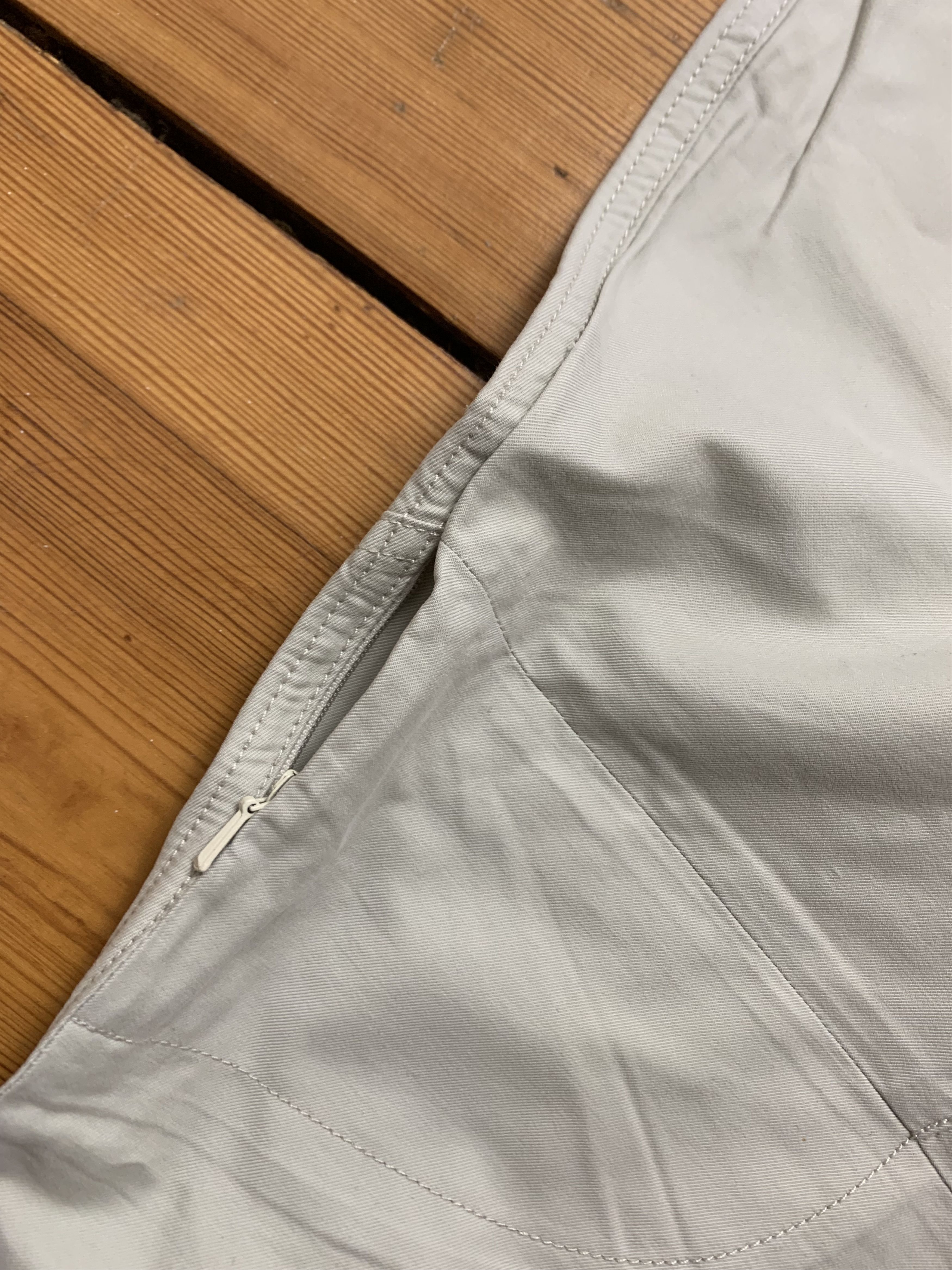 Japanese Brand × Oakley Vintage Oakley Hiking Beige Pants Simillar to Arcteryx Size US 29 - 6 Thumbnail