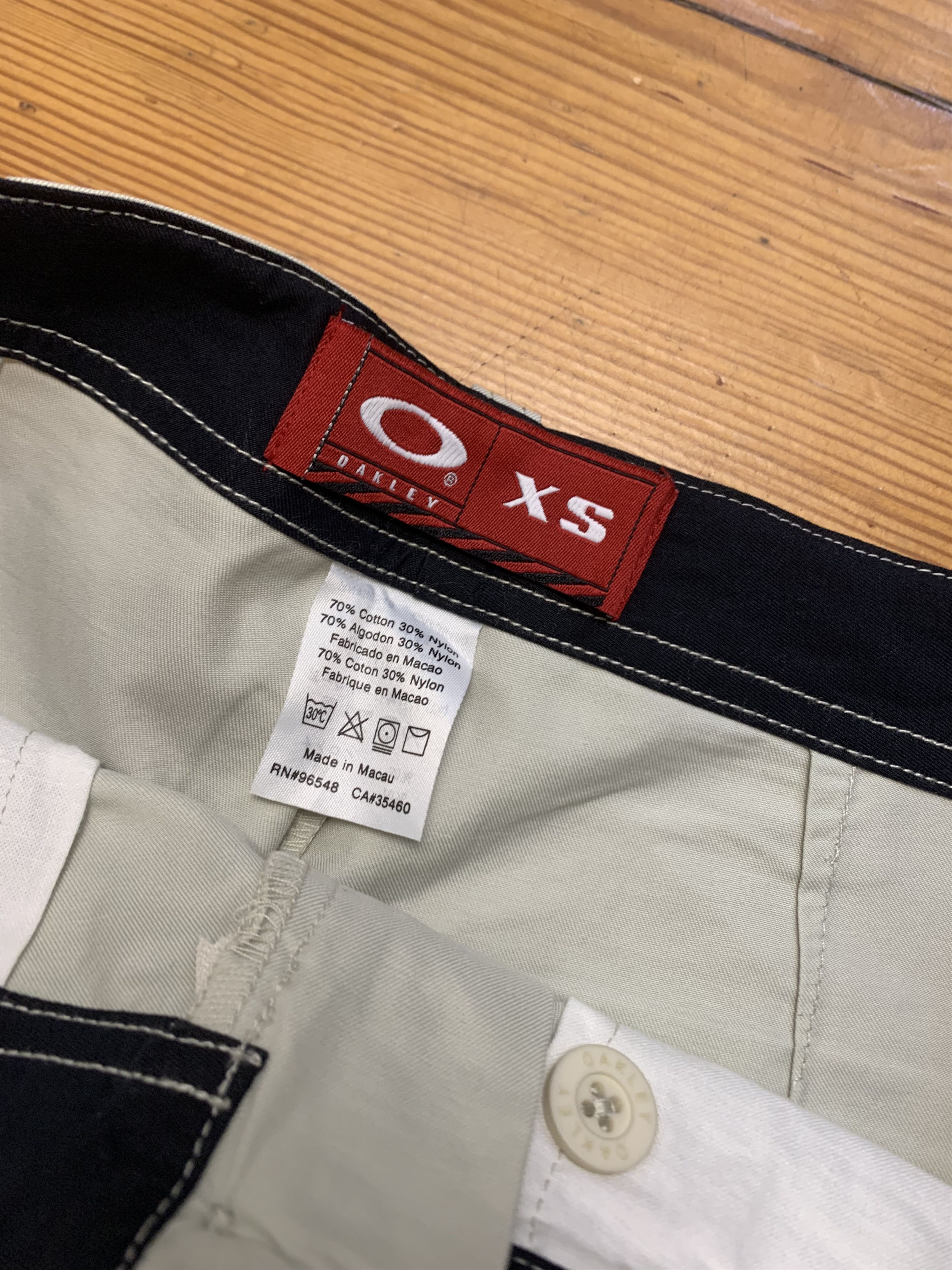 Japanese Brand × Oakley Vintage Oakley Hiking Beige Pants Simillar to Arcteryx Size US 29 - 3 Thumbnail