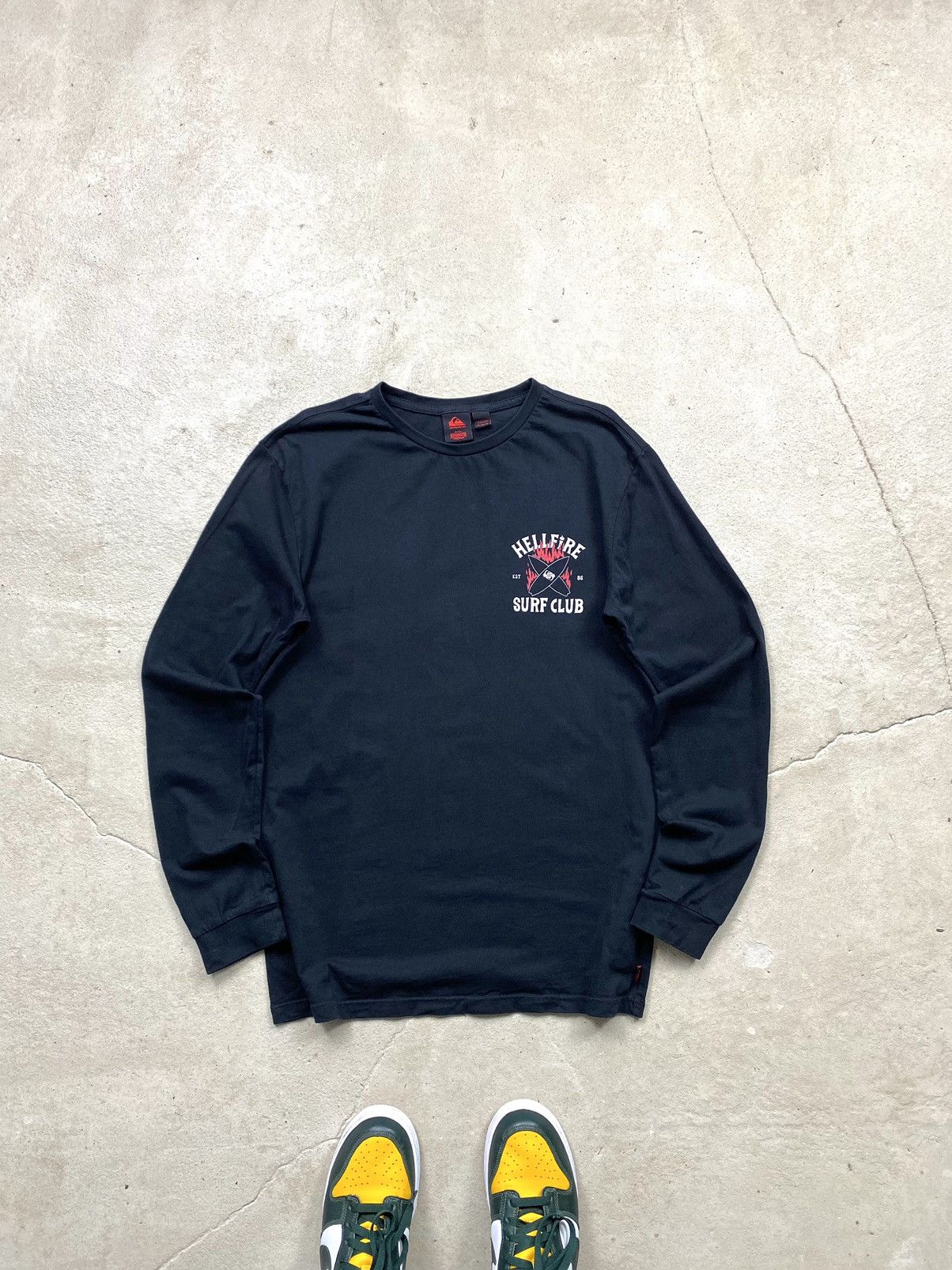 Quiksilver Vintage Quiksilver Stranger Things Hellfire Movie Longsleeve Size US M / EU 48-50 / 2 - 2 Thumbnail