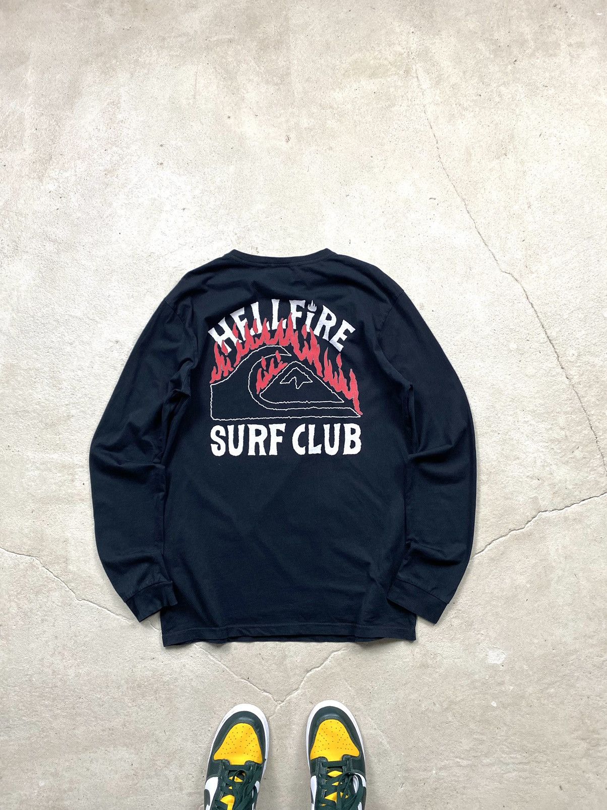 Quiksilver Vintage Quiksilver Stranger Things Hellfire Movie Longsleeve Size US M / EU 48-50 / 2 - 1 Thumbnail