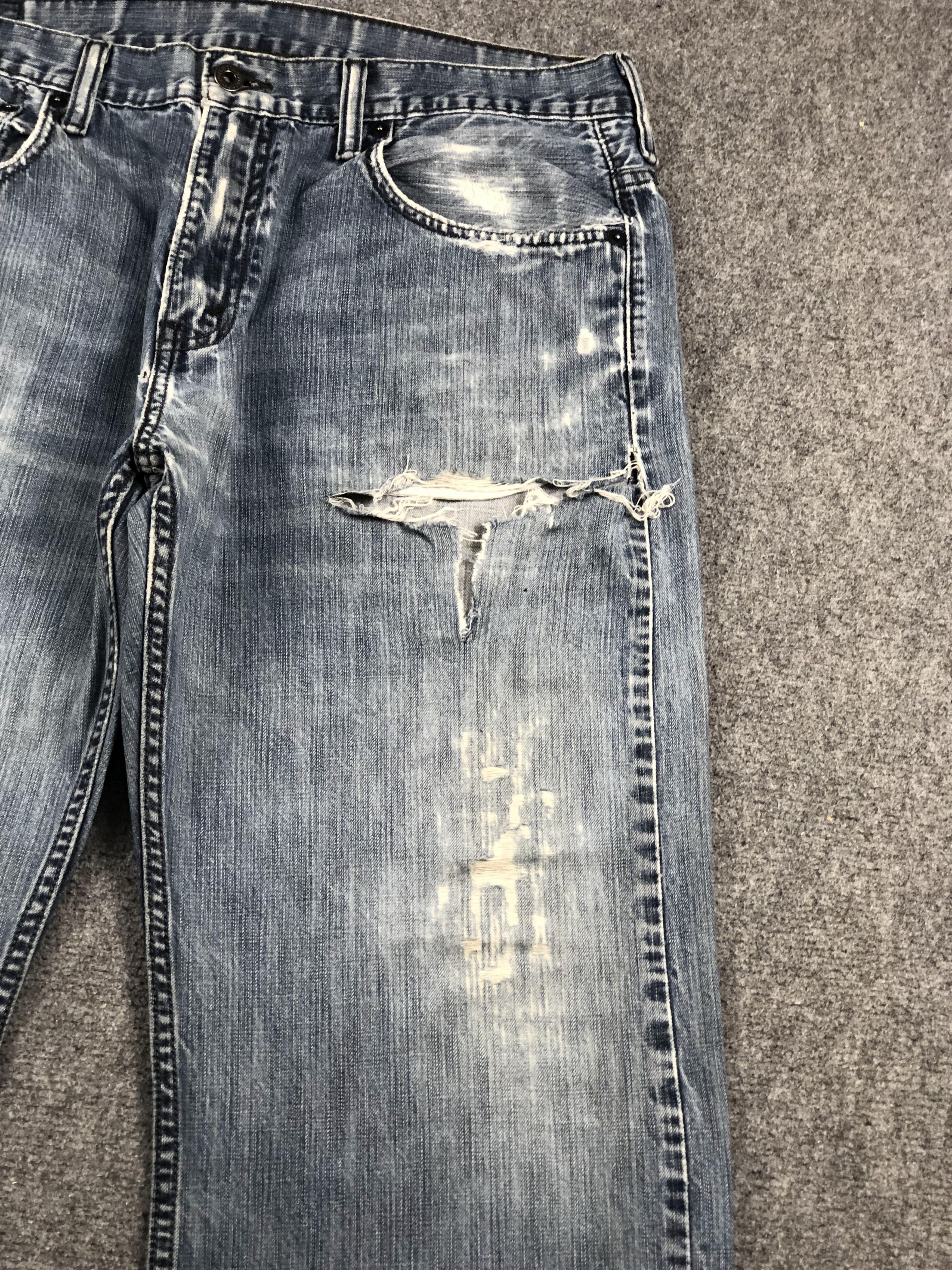 Levi's Vintage Distressed Levis 569 Baggy Faded Blue Jeans DP2390 Size US 36 / EU 52 - 14 Thumbnail