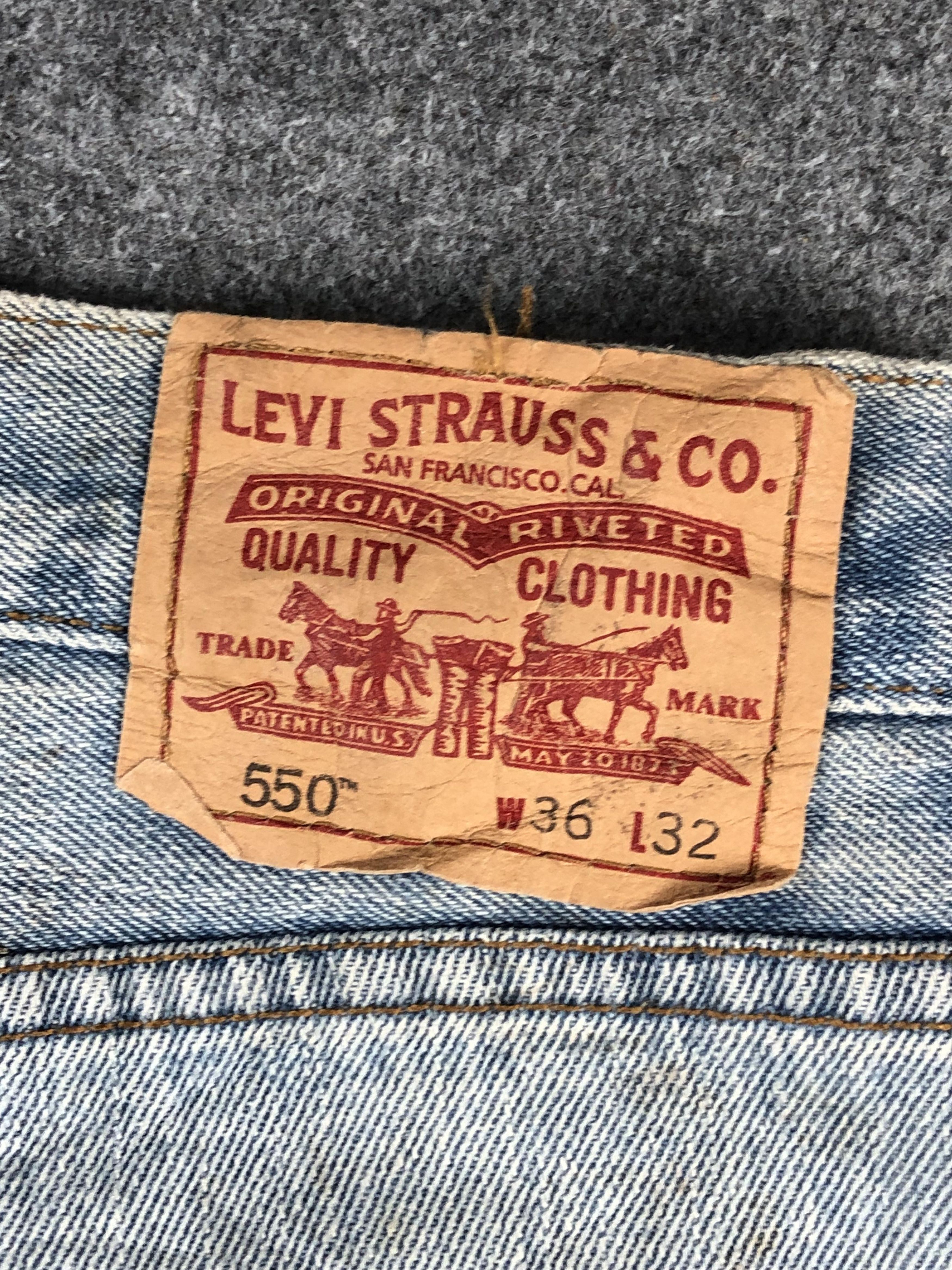 Levi's Vintage Distressed Levis 550 Faded Blue Jeans DP2388 Size US 35 - 5 Thumbnail