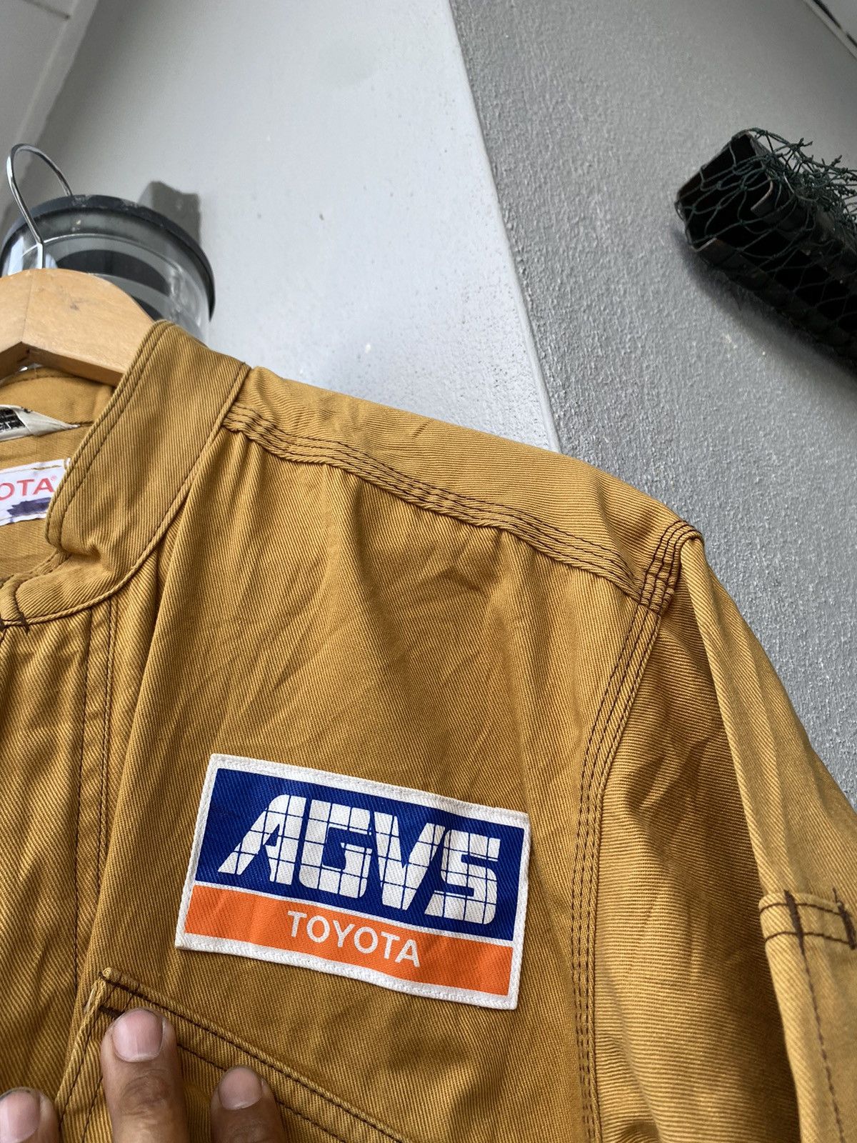 Japanese Brand × Vintage VINTAGE TOYOTA AGVS YELLOW COVERALL Size US L / EU 52-54 / 3 - 7 Thumbnail