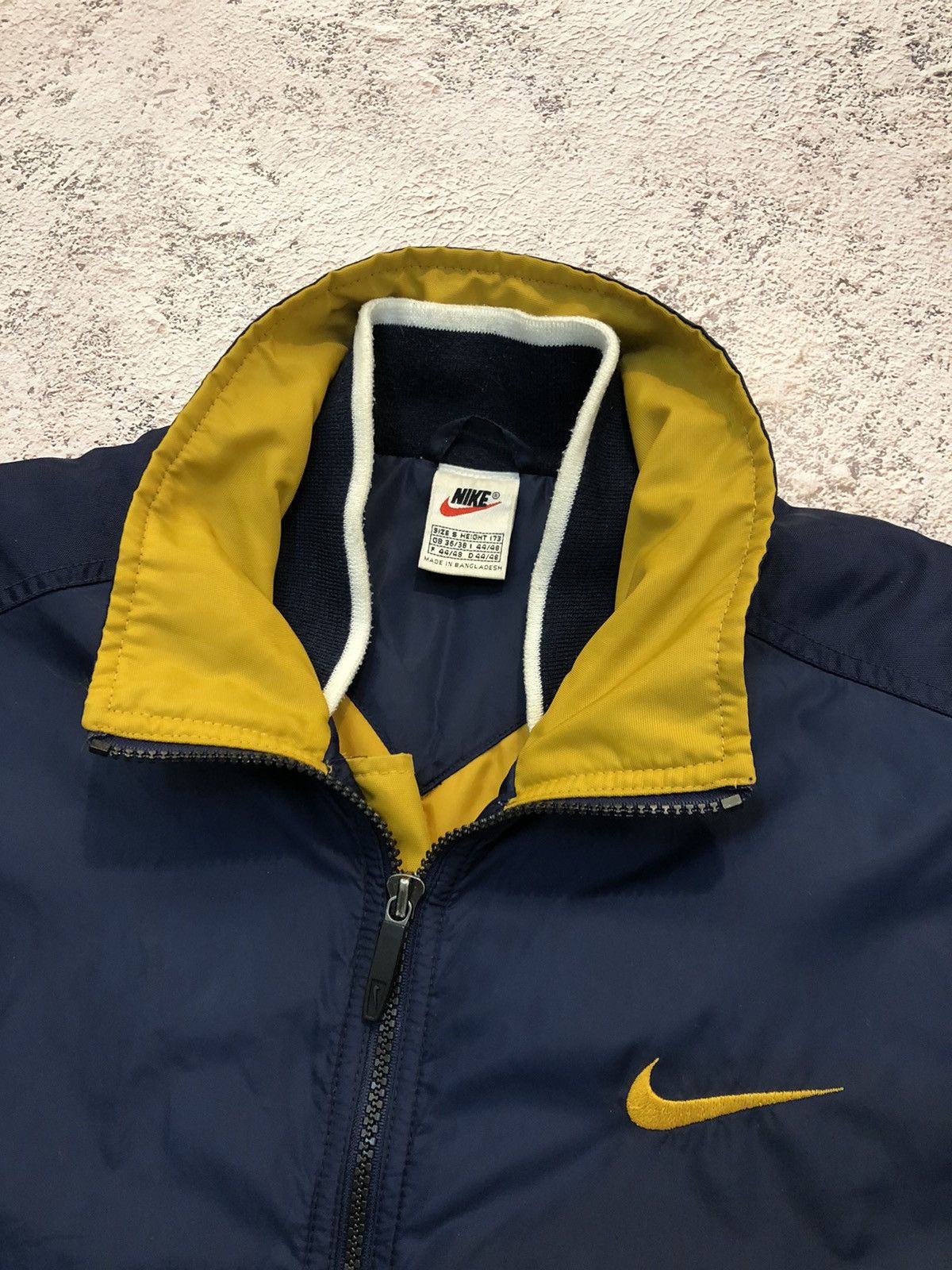 Nike × Vintage Big Logo Vintage Nike Nylon Light Puffer Jacket Size US M / EU 48-50 / 2 - 4 Thumbnail